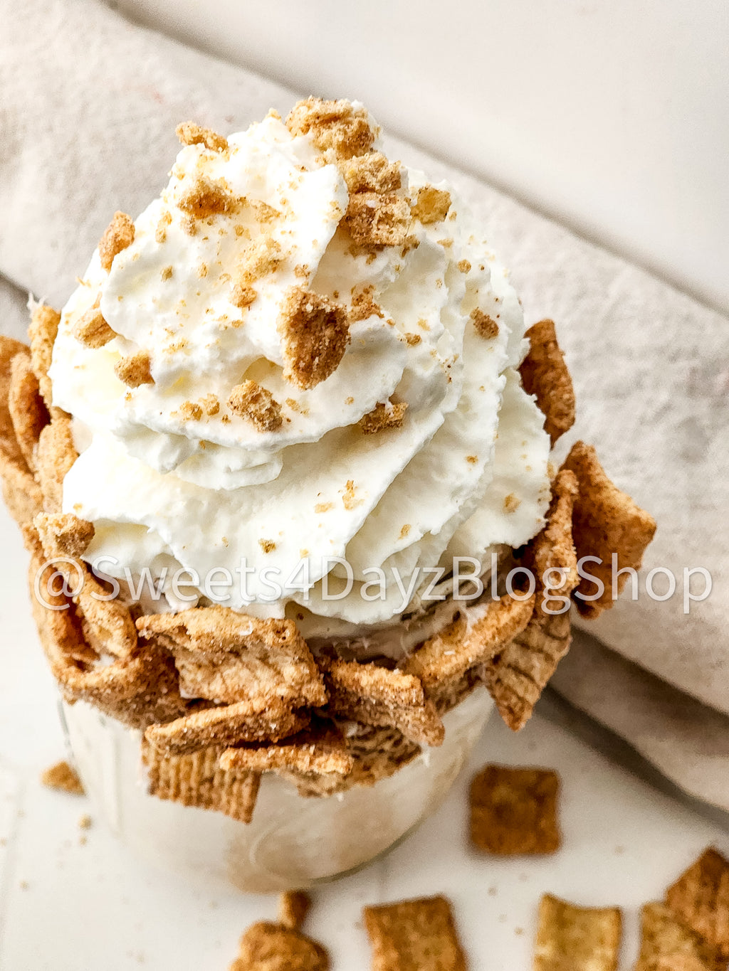 Cinnamon Toast Crunch Milkshake on Linen