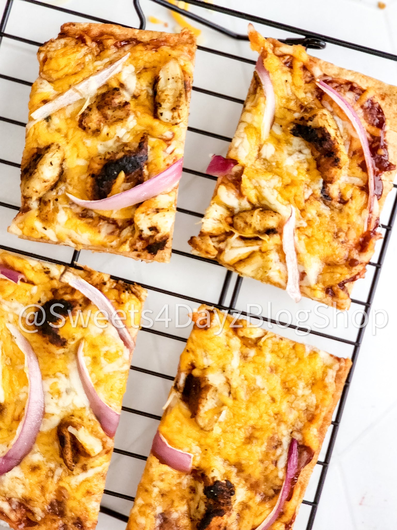 BBQ Chicken Flatbread Pizza on Rhombus