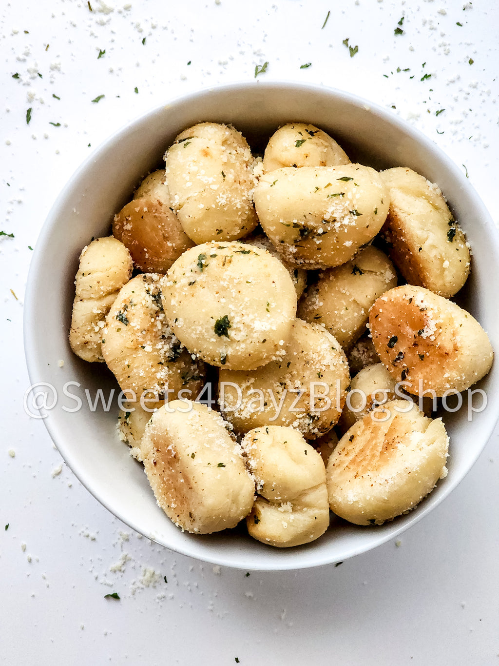Copycat Domino's Parmesan Bites on White