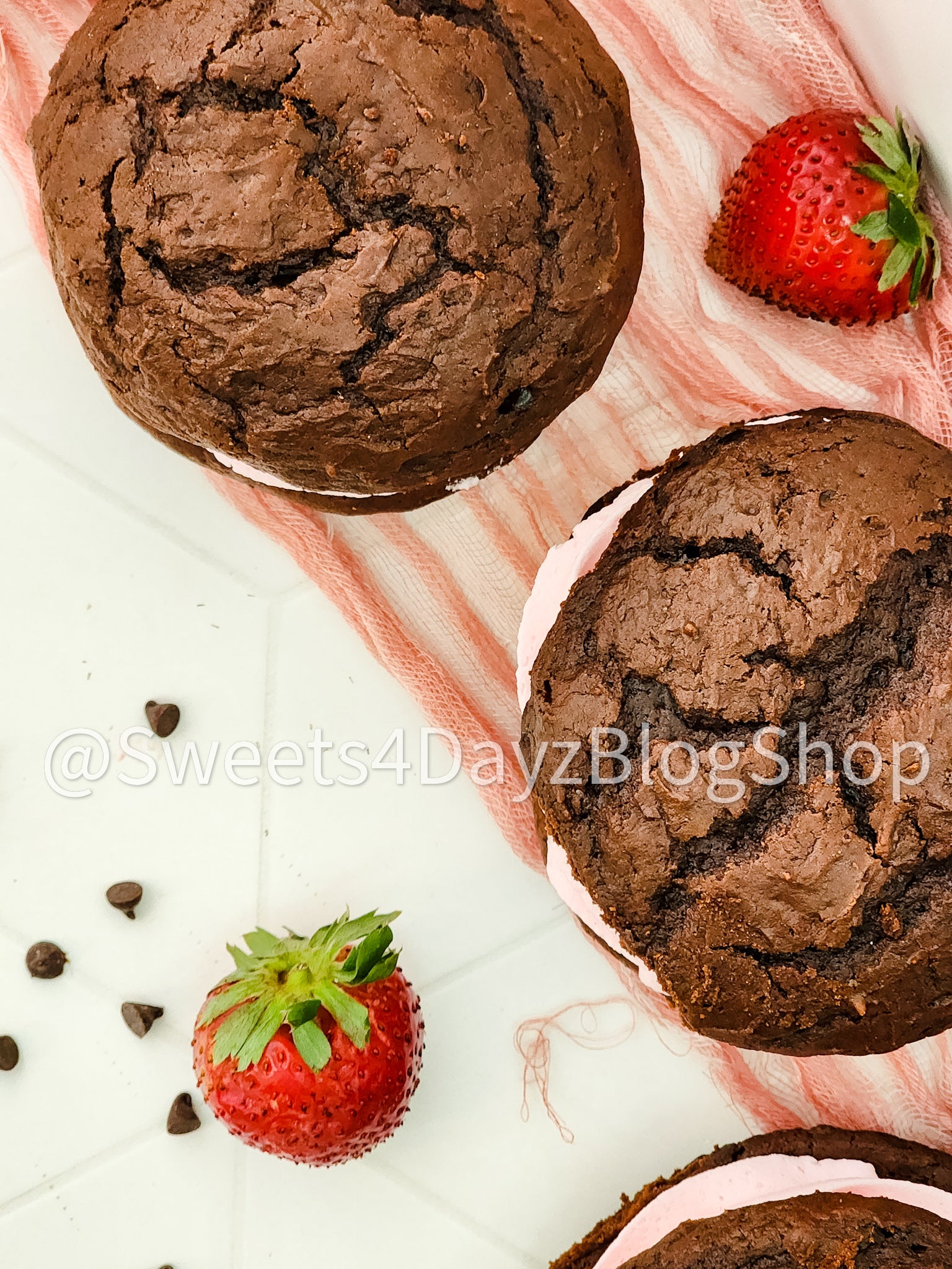 Chocolate Strawberry Whoopie Pies on Rhombus