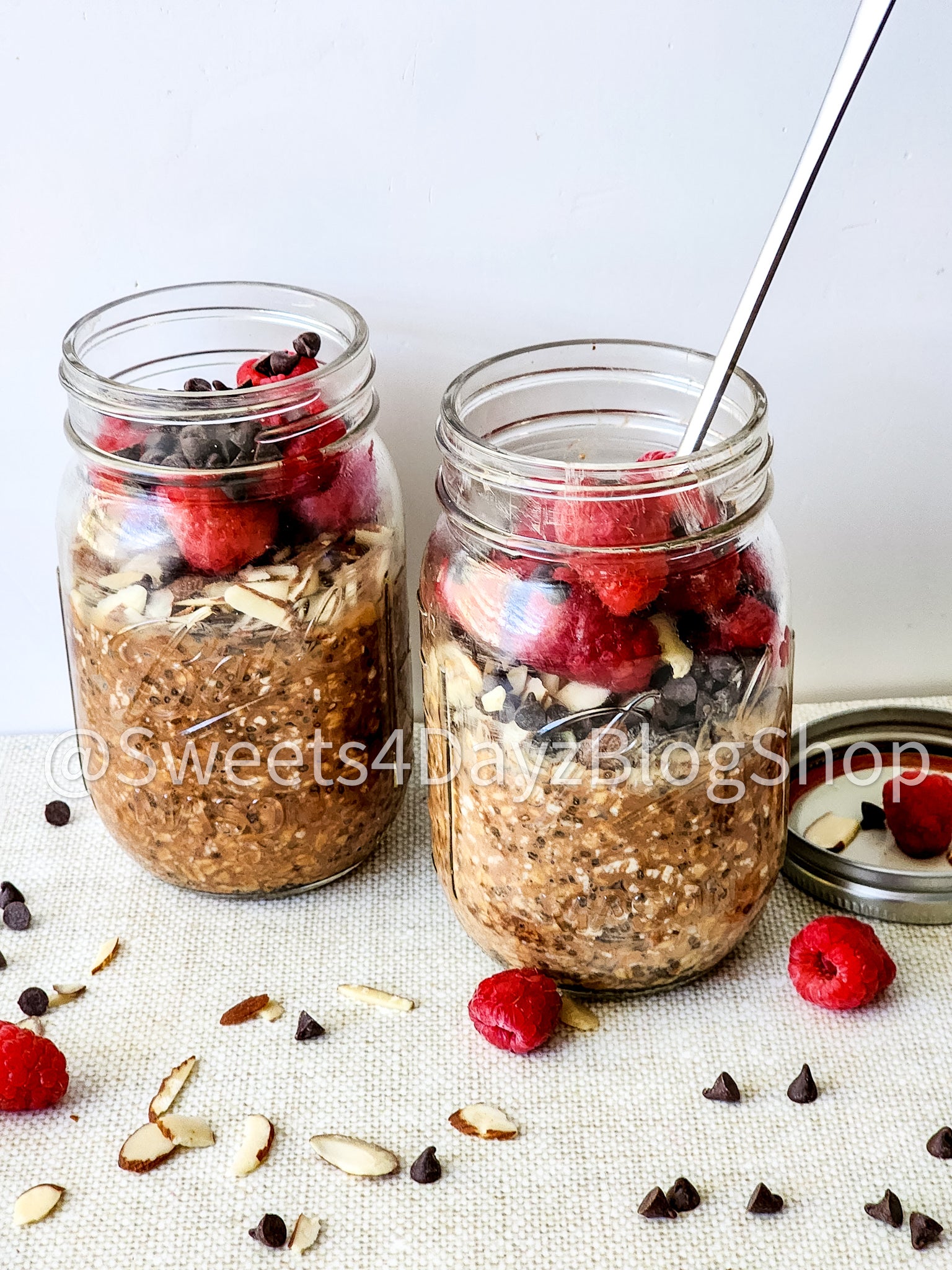 Chocolate Overnight Oats on Linen