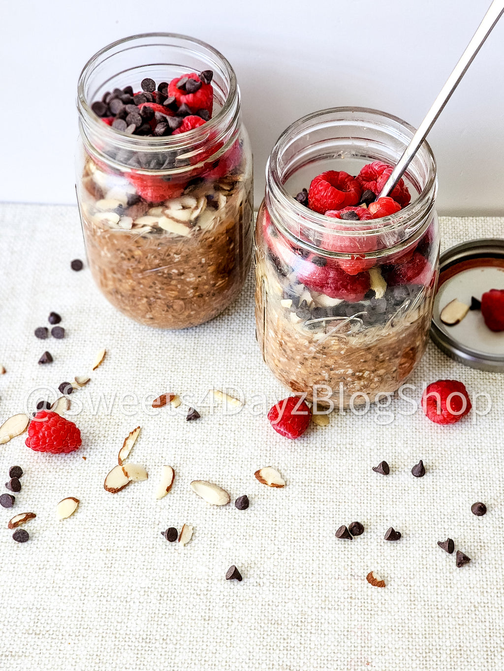 Chocolate Overnight Oats on Linen