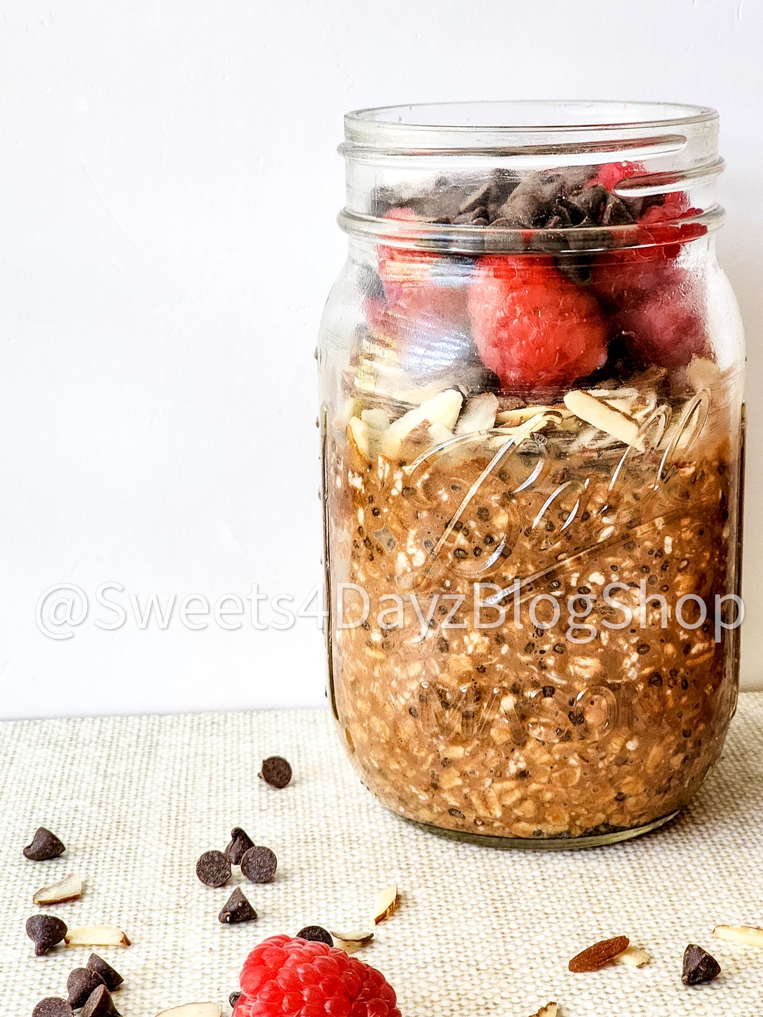 Chocolate Overnight Oats on Linen