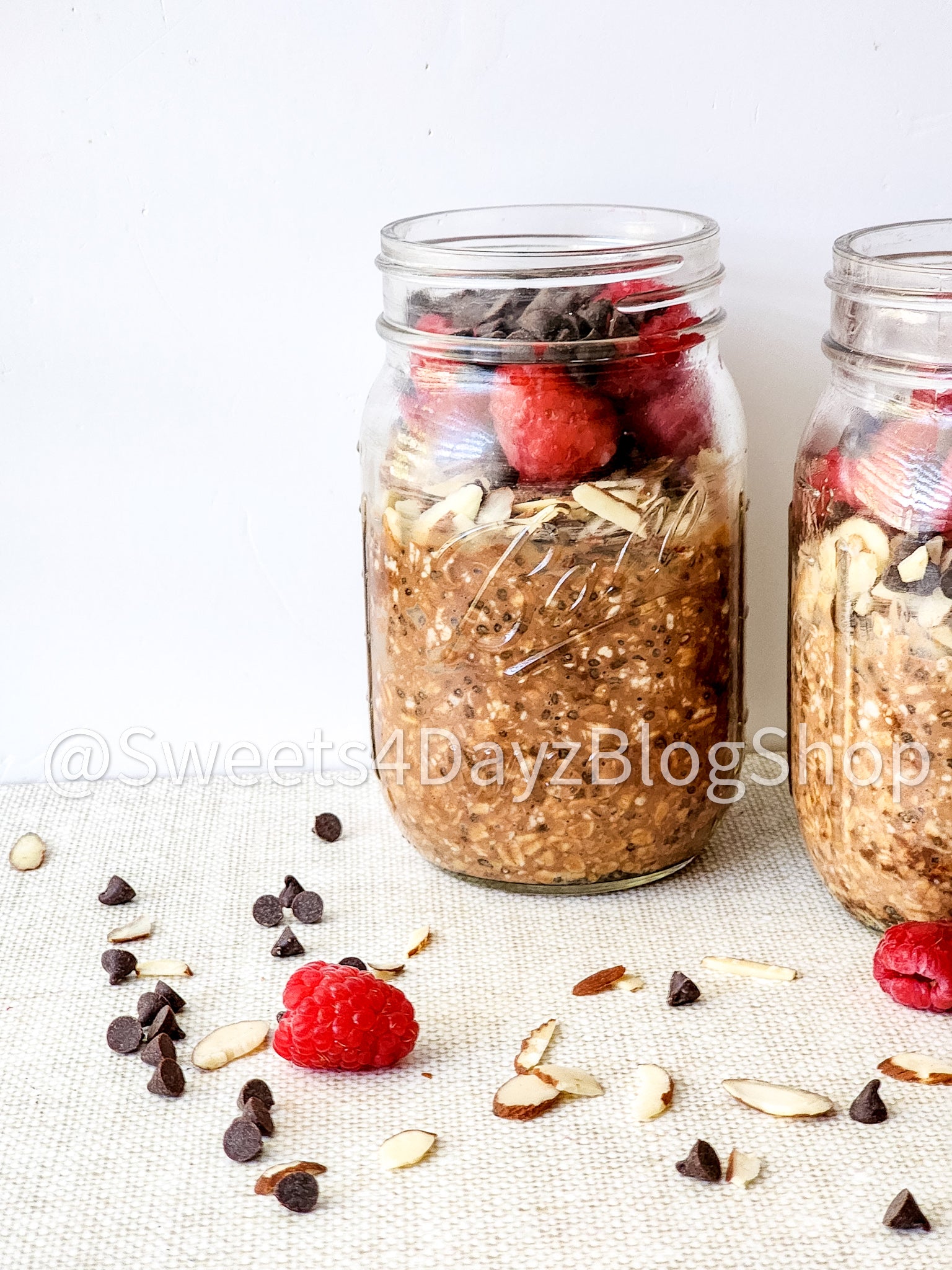 Chocolate Overnight Oats on Linen