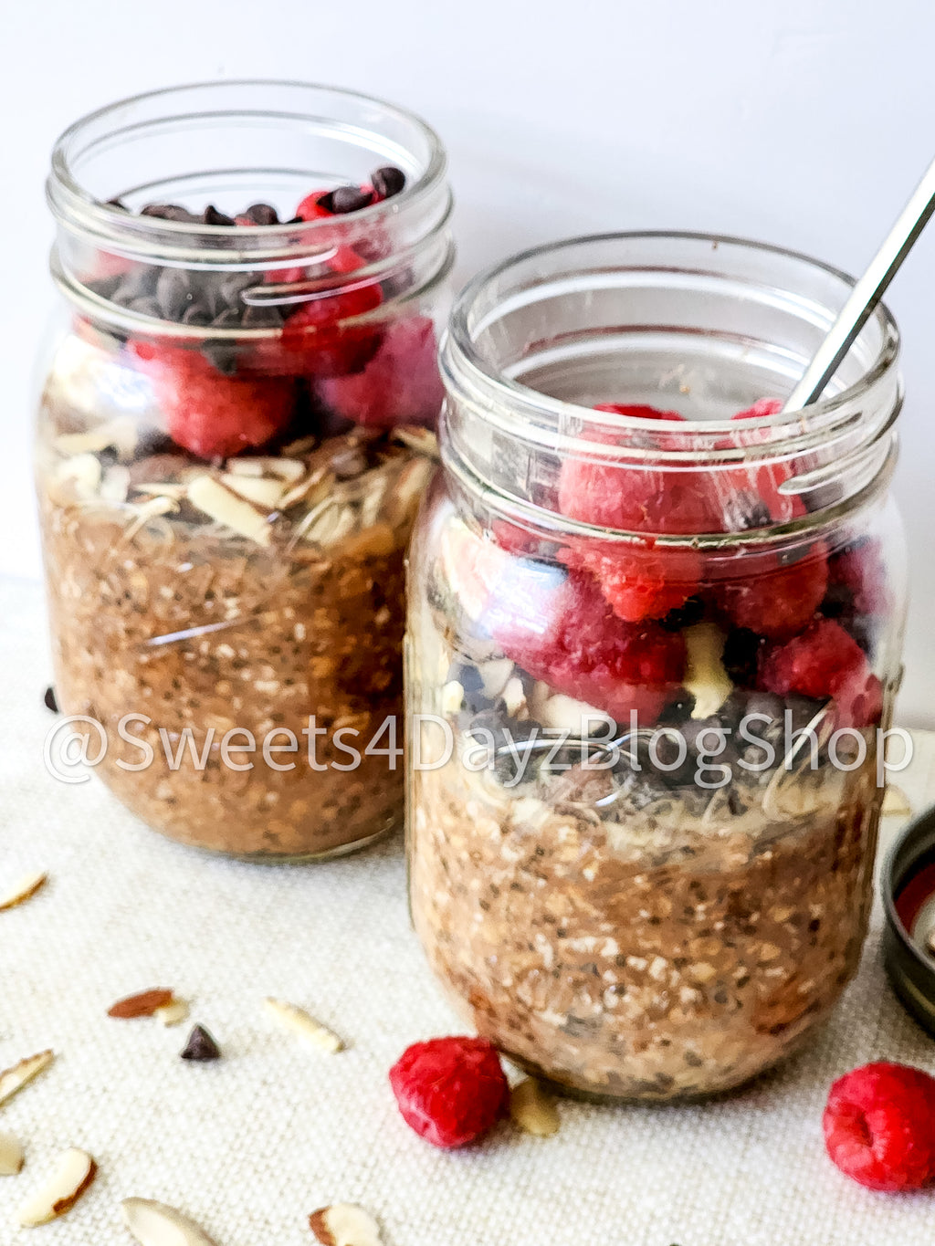Chocolate Overnight Oats on Linen