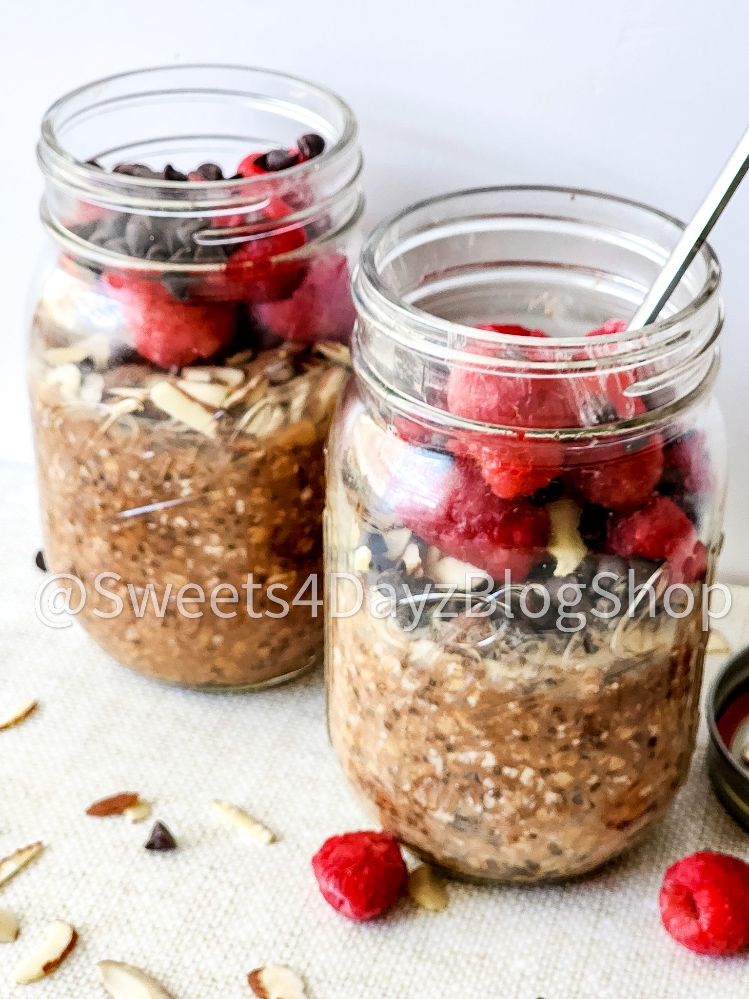 Chocolate Overnight Oats on Linen