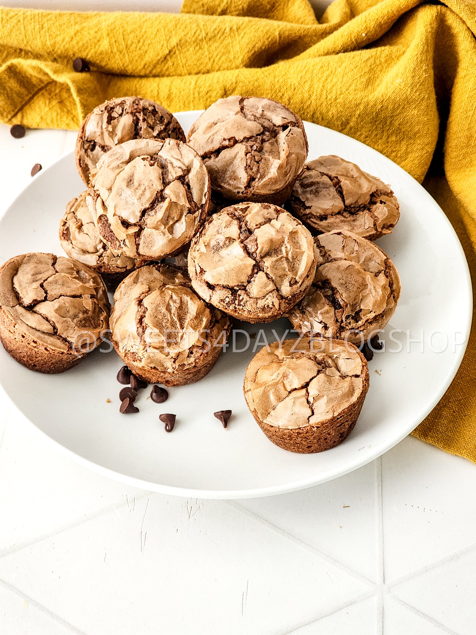 5-Ingredient Brownie Bites on Rhombus