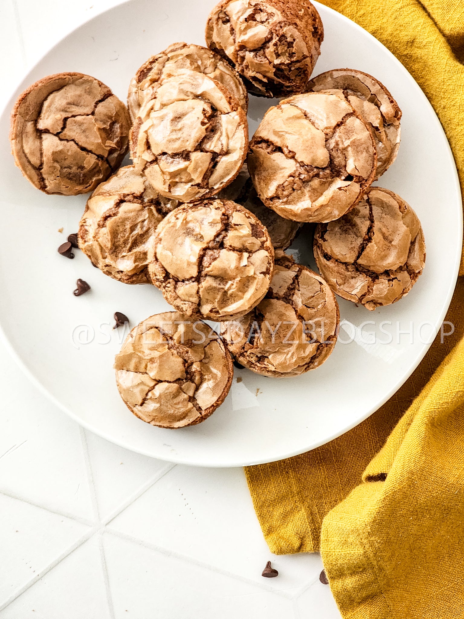 5-Ingredient Brownie Bites on Rhombus