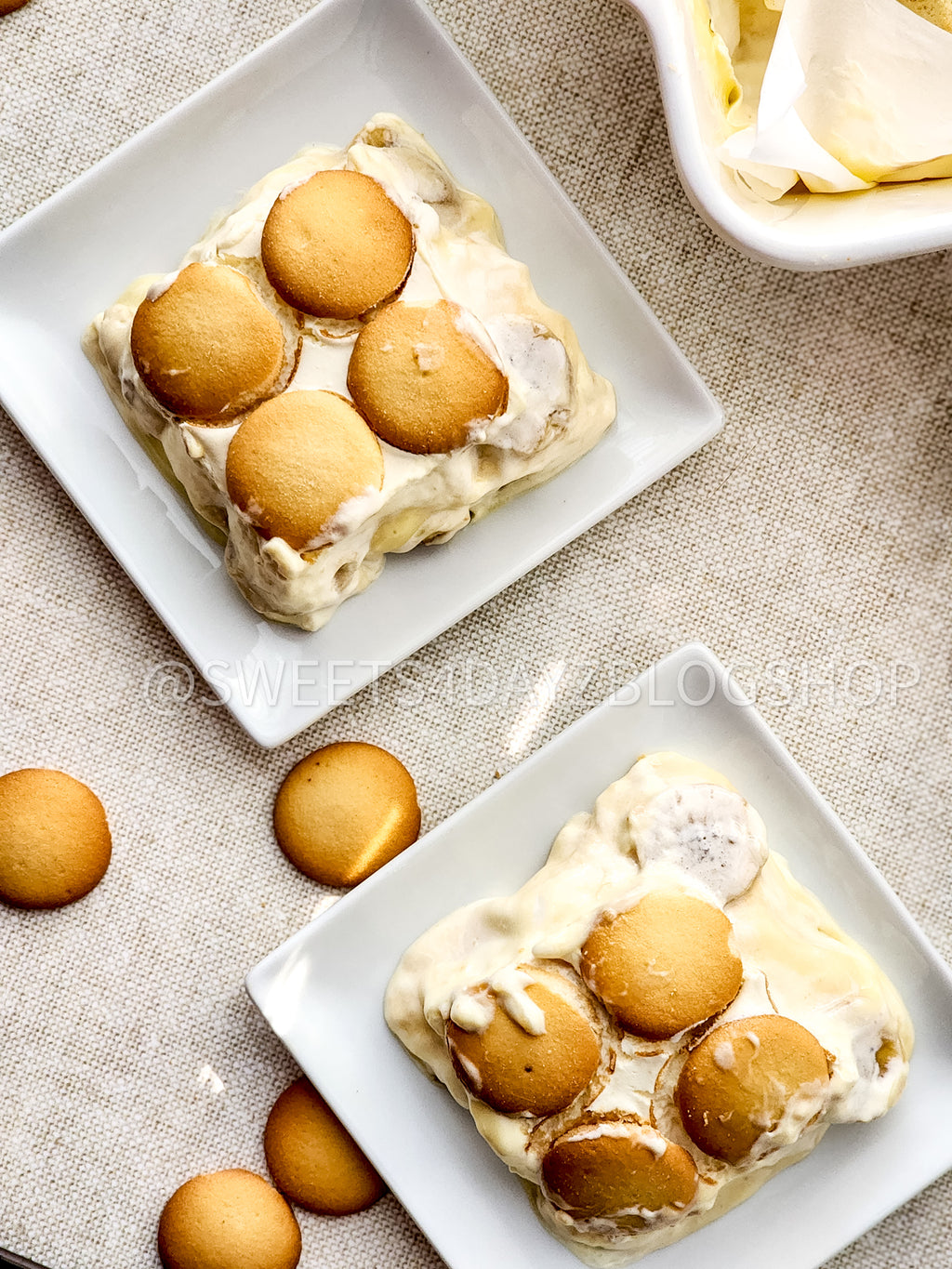 Banana Pudding Bars on Linen