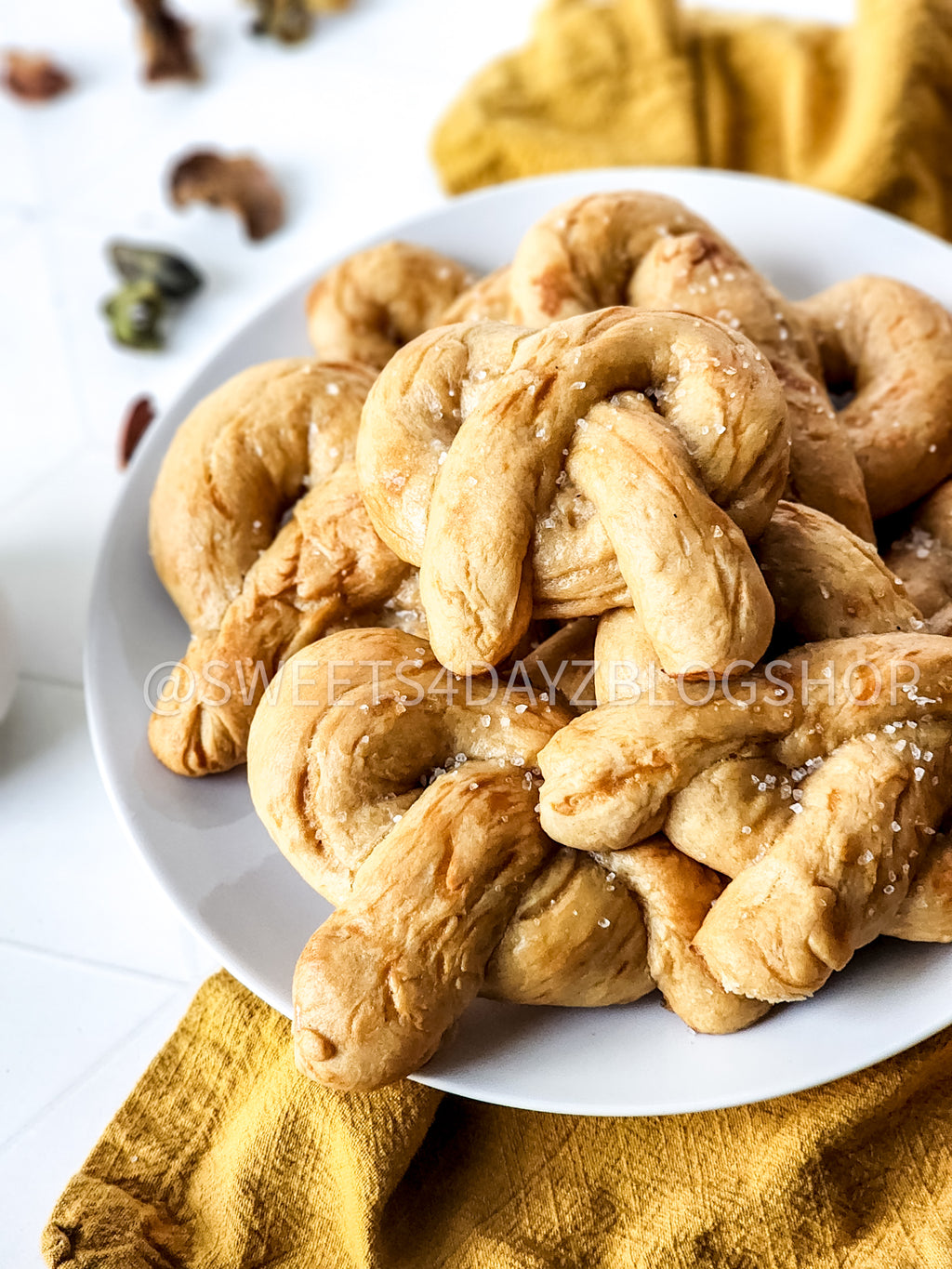 Homemade Soft Pretzels on Rhombus