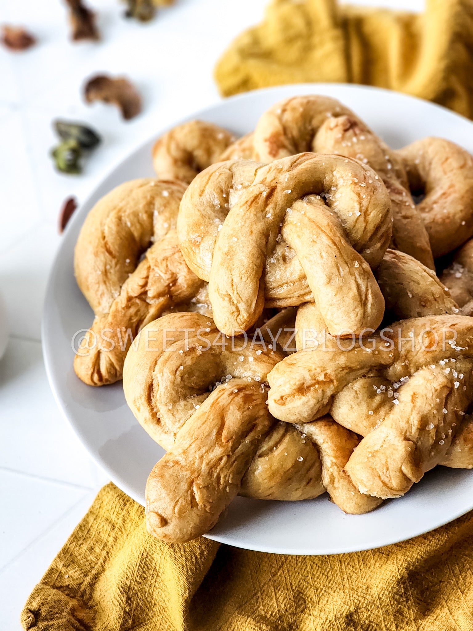 Homemade Soft Pretzels on Rhombus