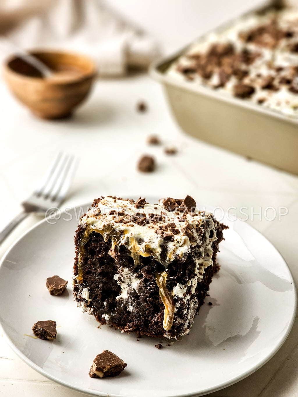 Toffee Poke Cake on Rhombus