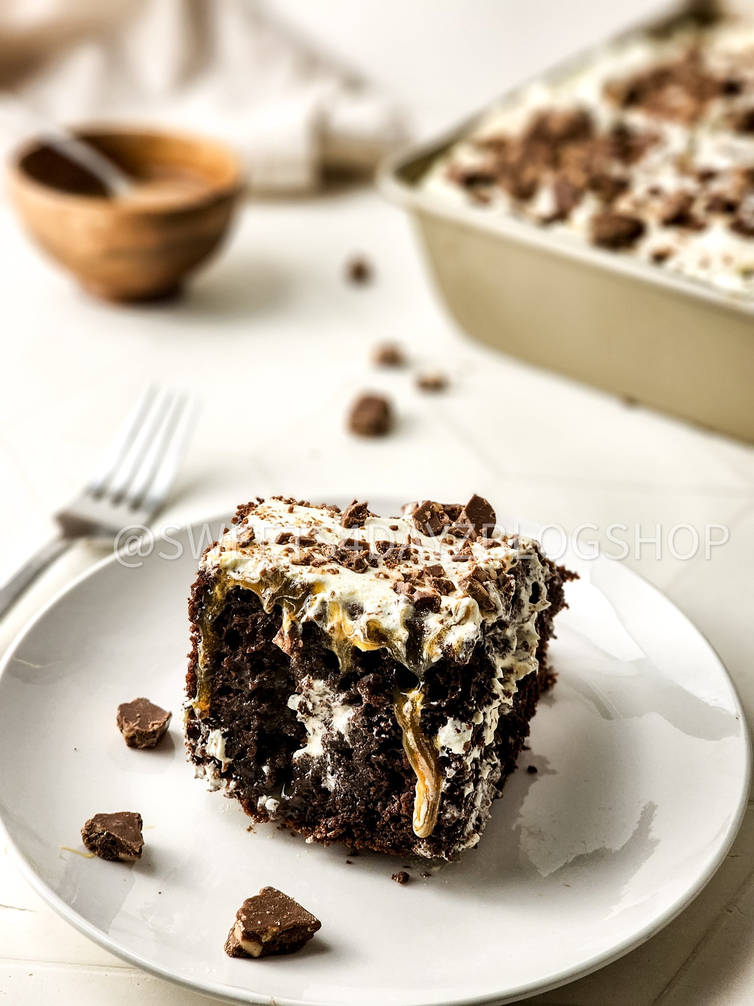 Toffee Poke Cake on Rhombus