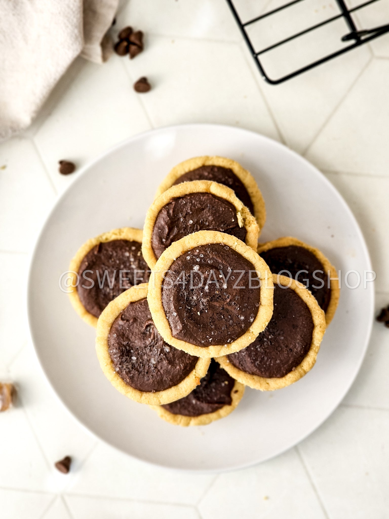 Twix Cookie Cups on Rhombus