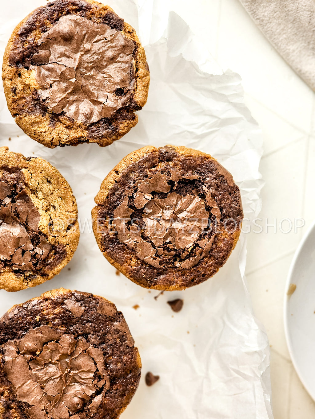 Brookie Cheesecake Cups on Rhombus