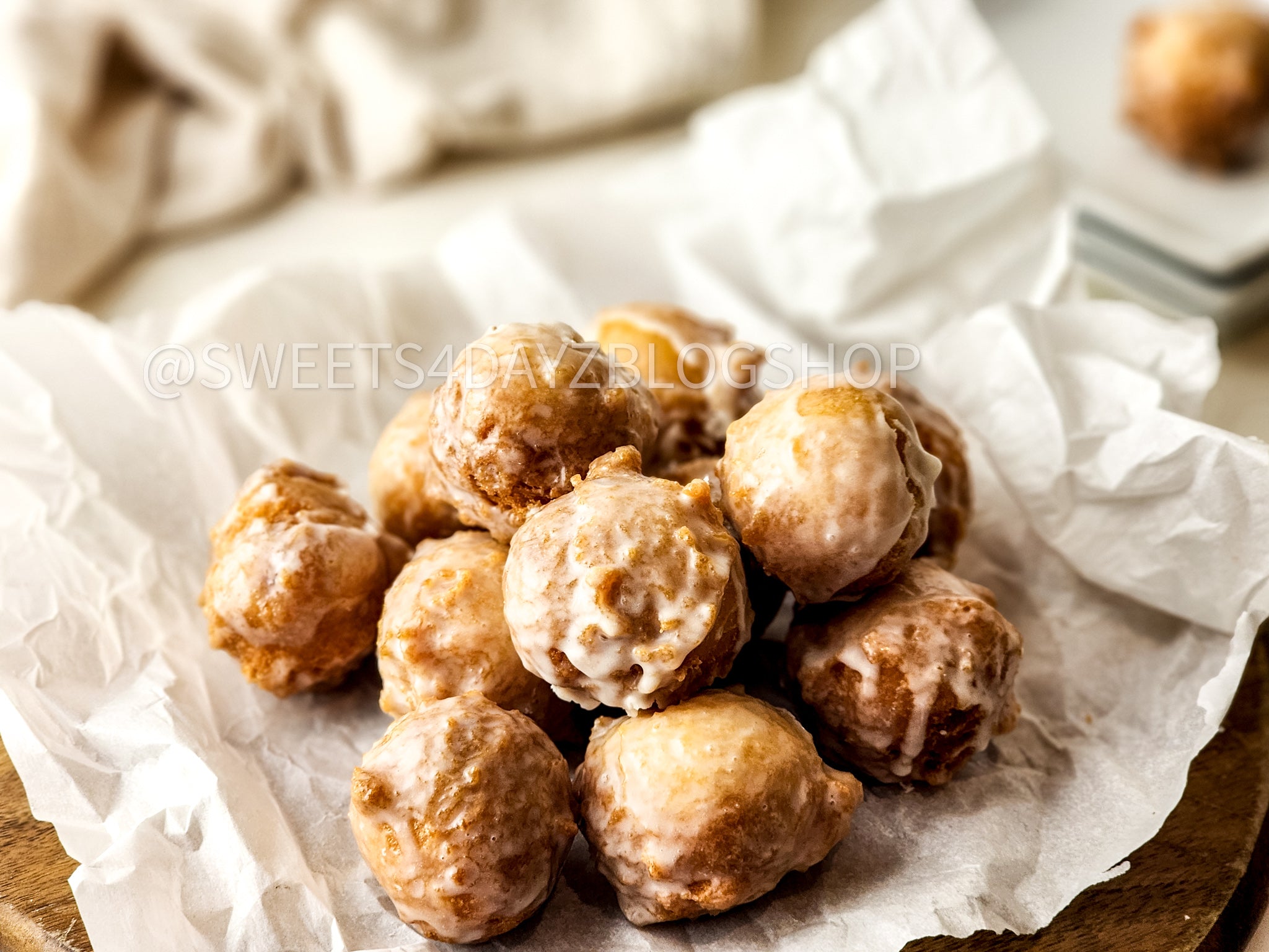 Copycat Dunkin Glazed Munchkins on Rhombus