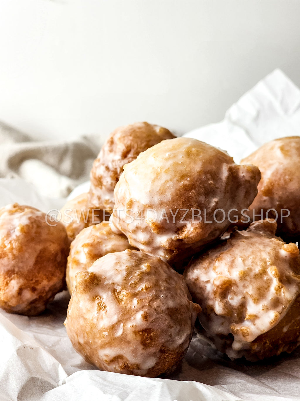 Copycat Dunkin Glazed Munchkins on Rhombus