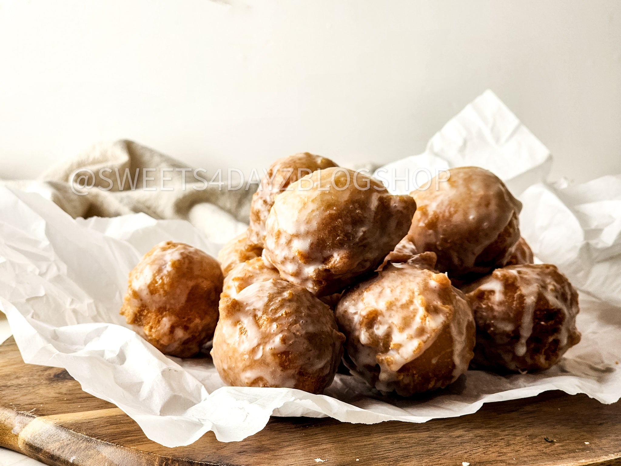 Copycat Dunkin Glazed Munchkins on Rhombus