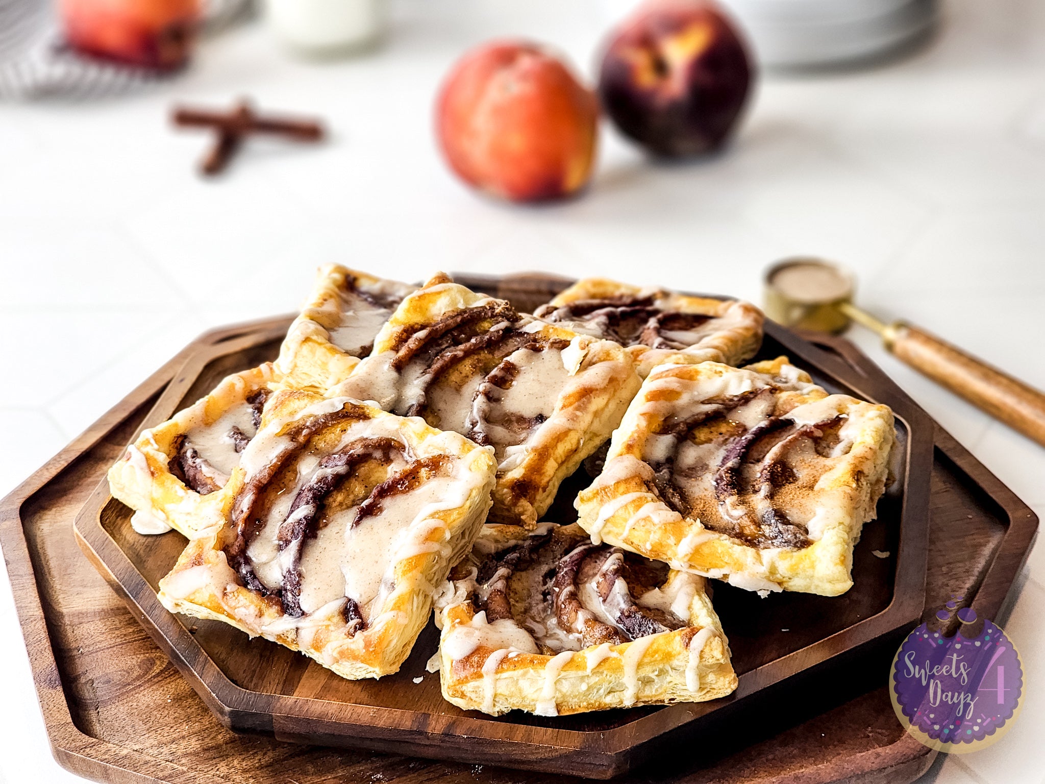 Peach Tartlets on Rhombus