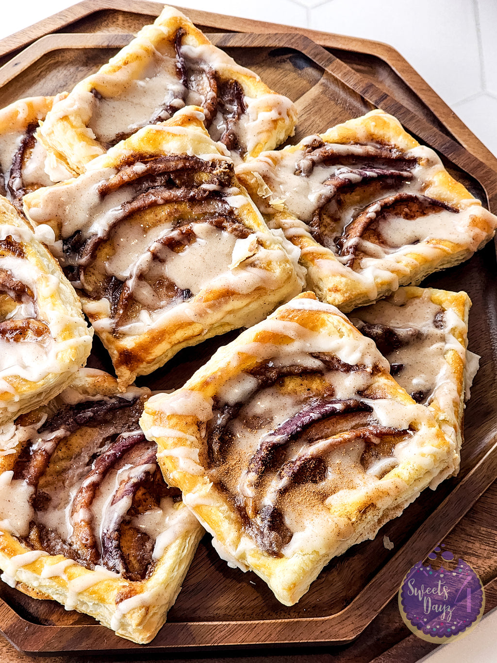 Peach Tartlets on Rhombus