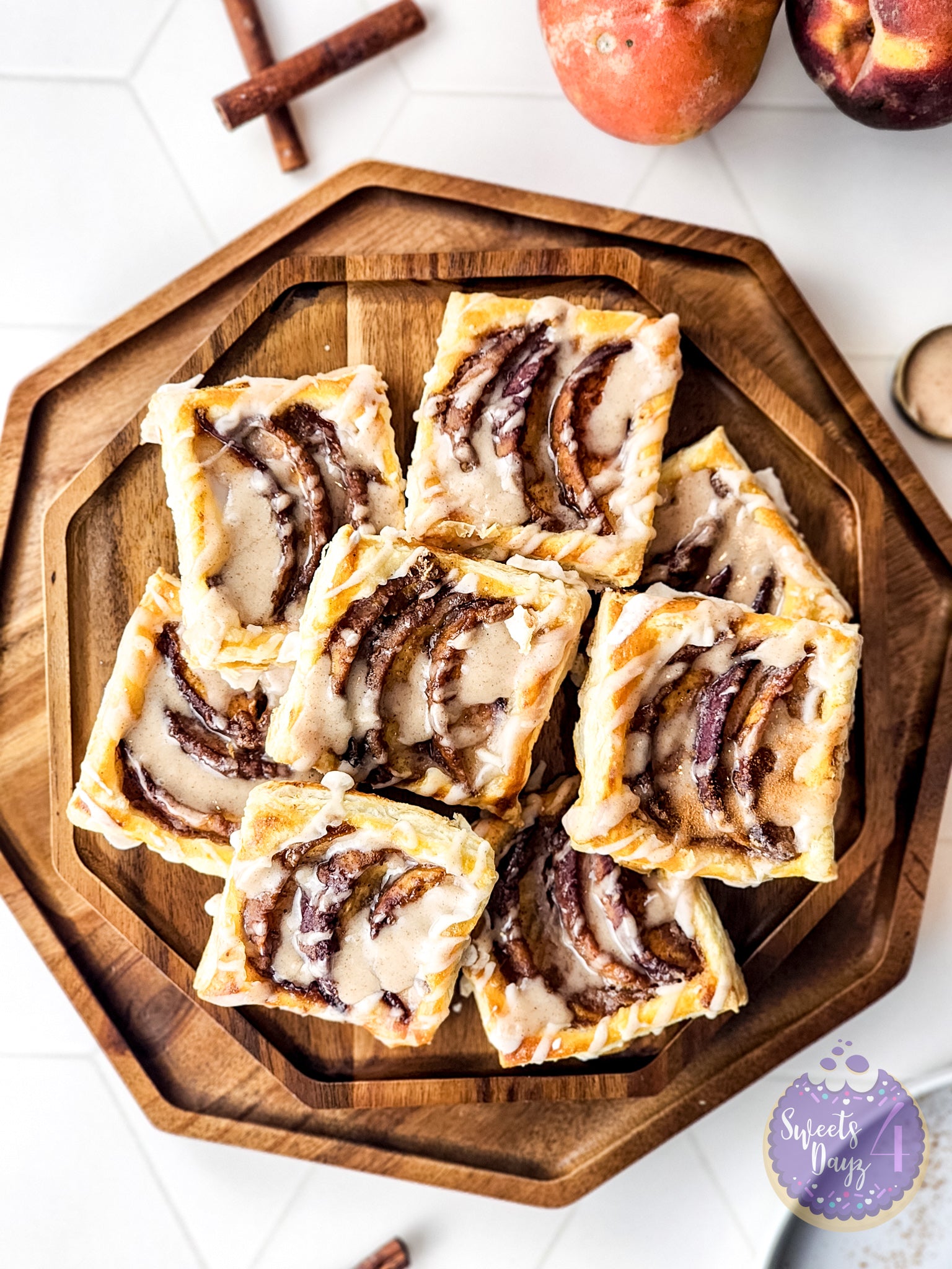 Peach Tartlets on Rhombus