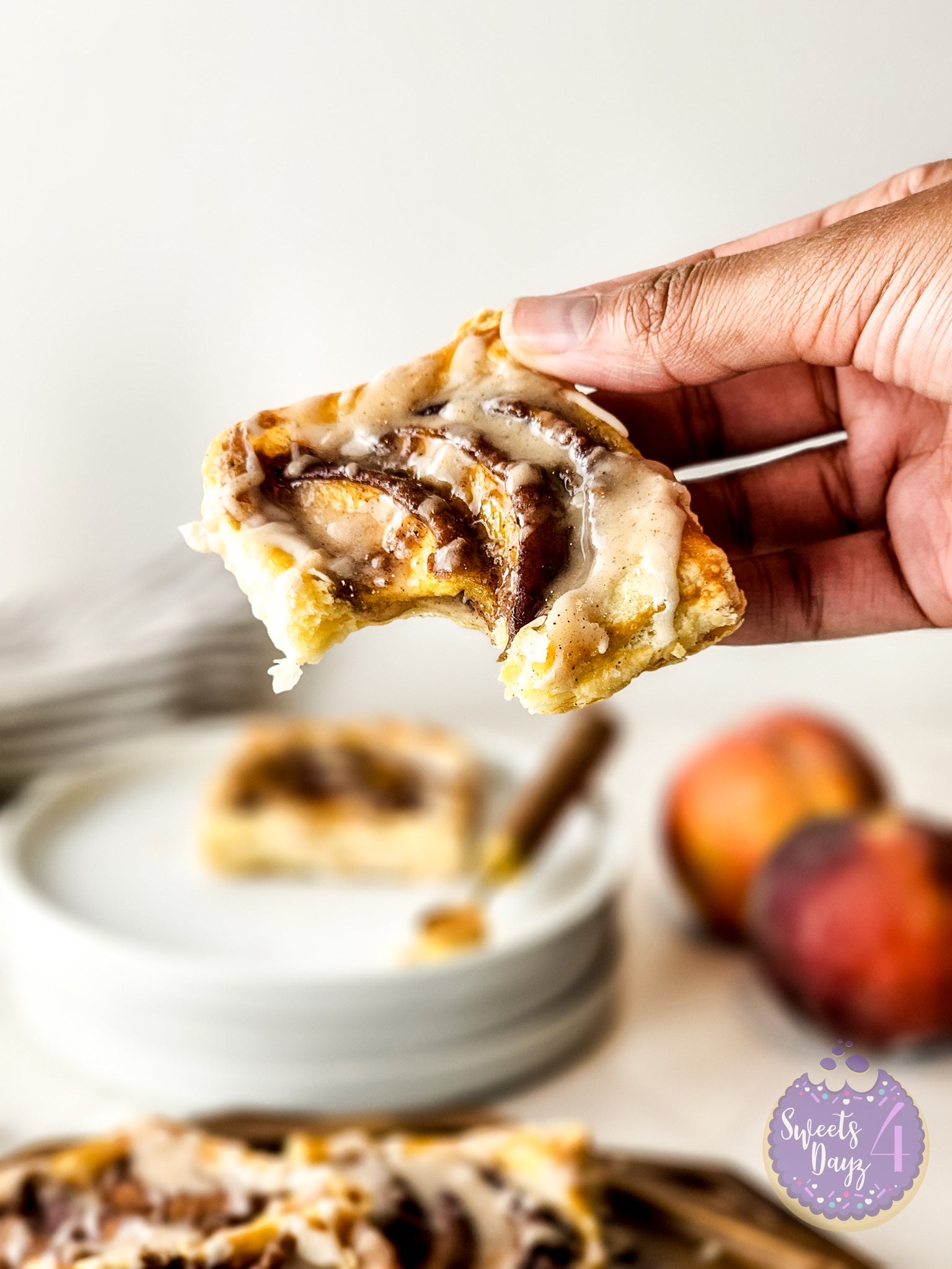 Peach Tartlets on Rhombus