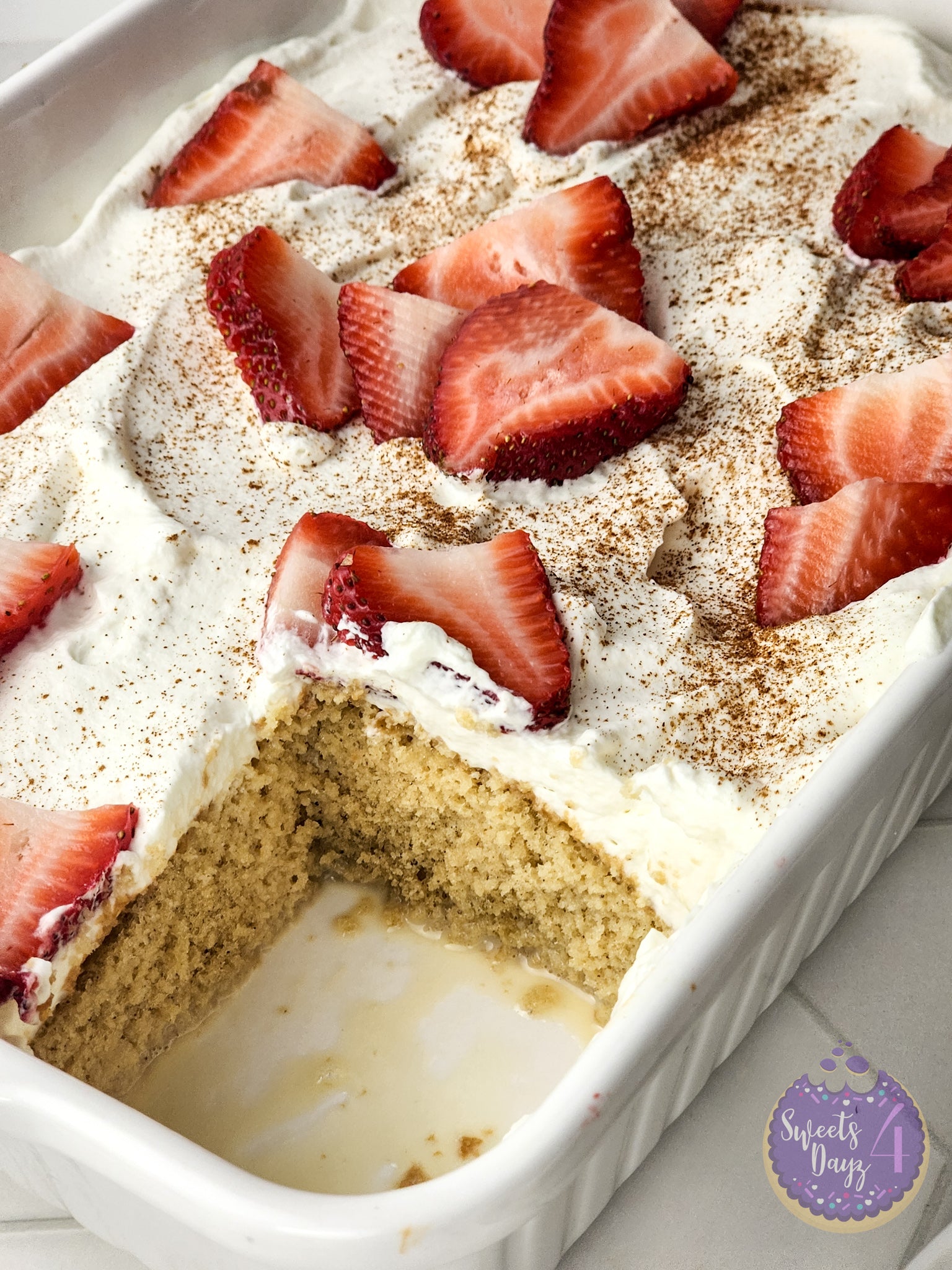 Tres Leches Cake on Rhombus