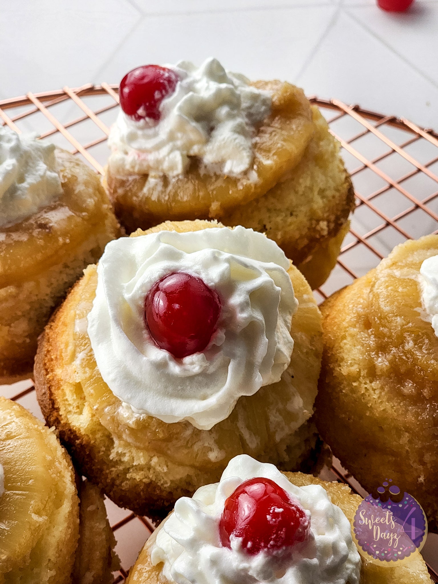 Mini Pineapple Upside Down Cakes on Rhombus