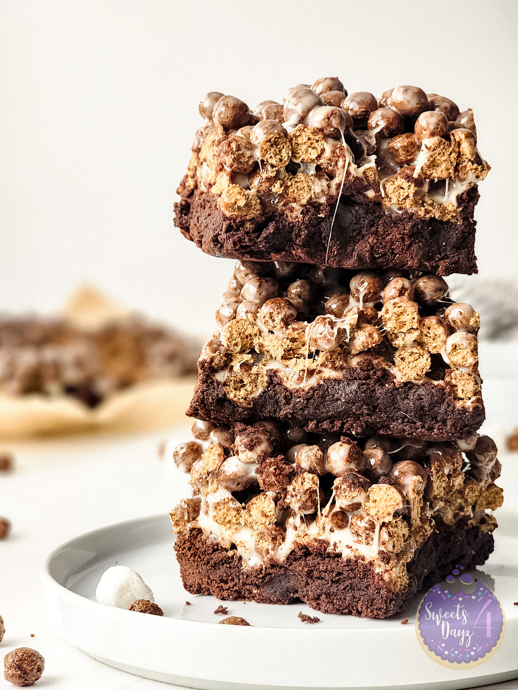 Chocolate Marshmallow Gooey Bars on Rhombus