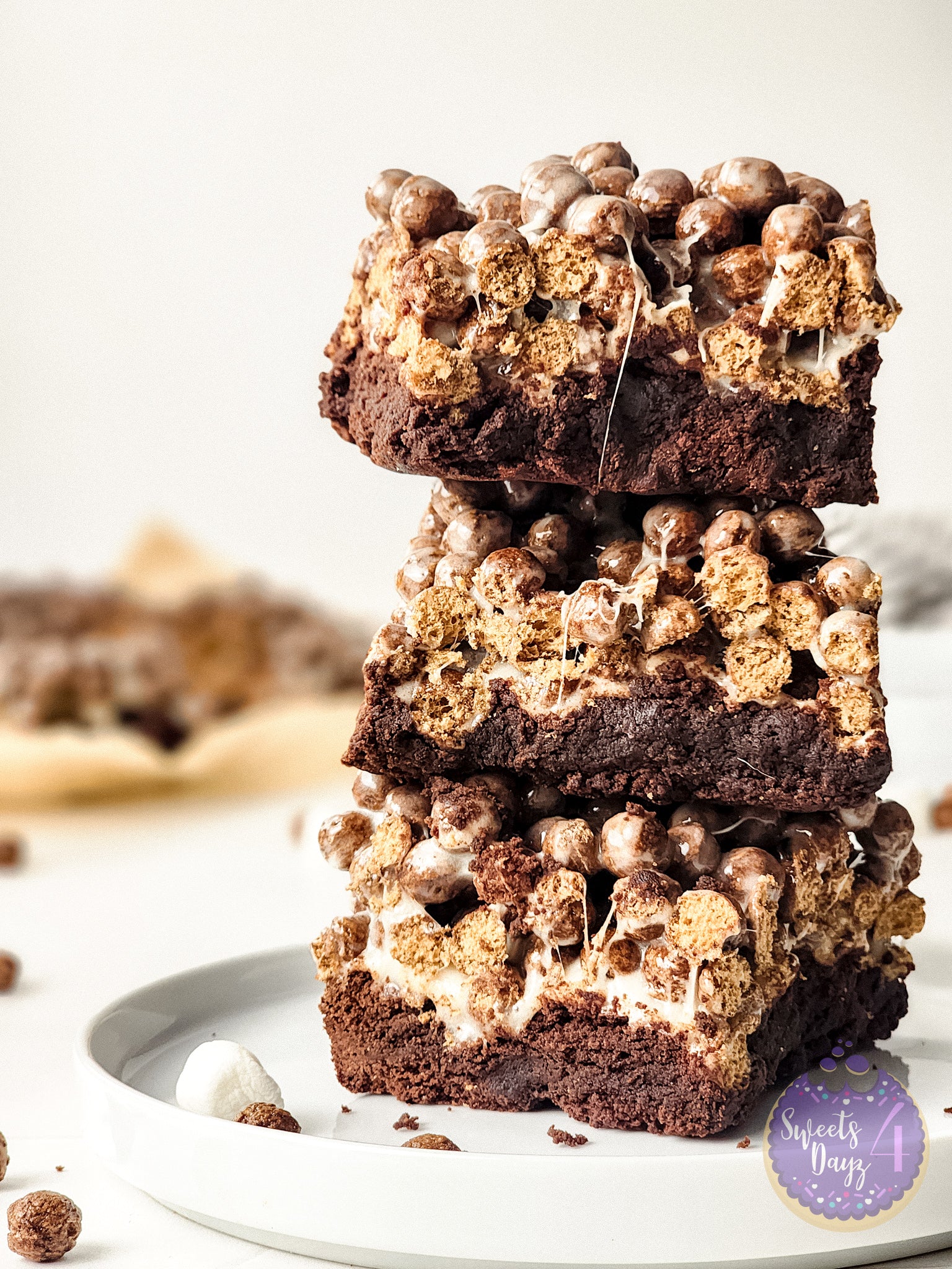 Chocolate Marshmallow Gooey Bars on Rhombus