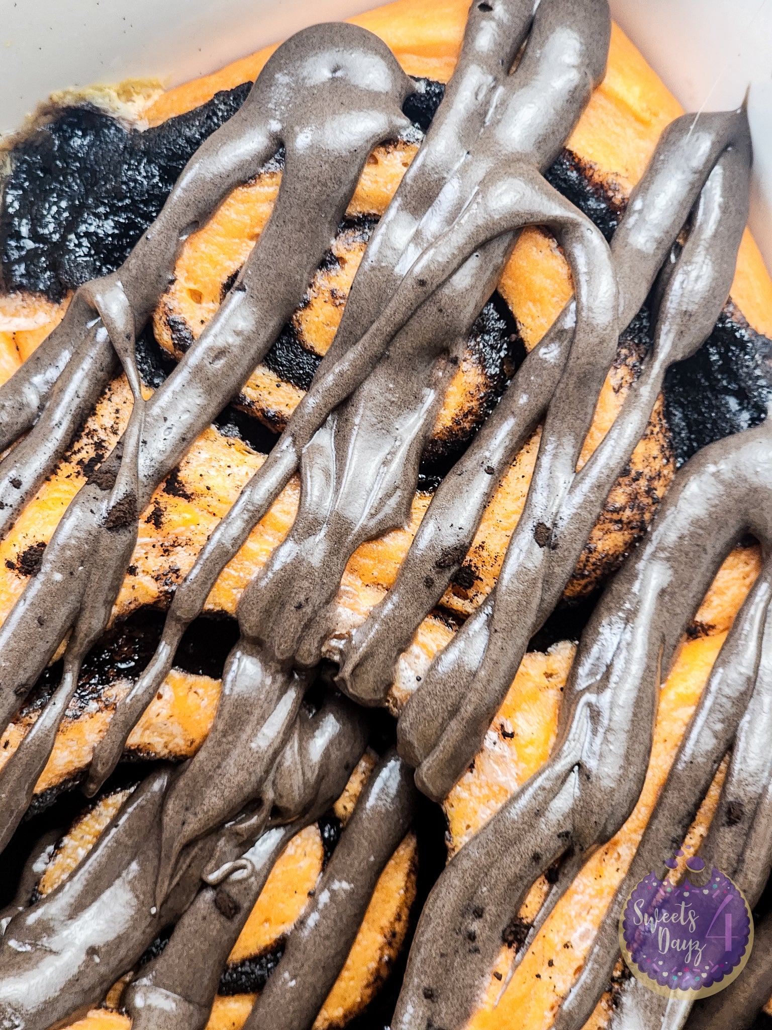 Halloween Cinnamon Rolls on Rhombus