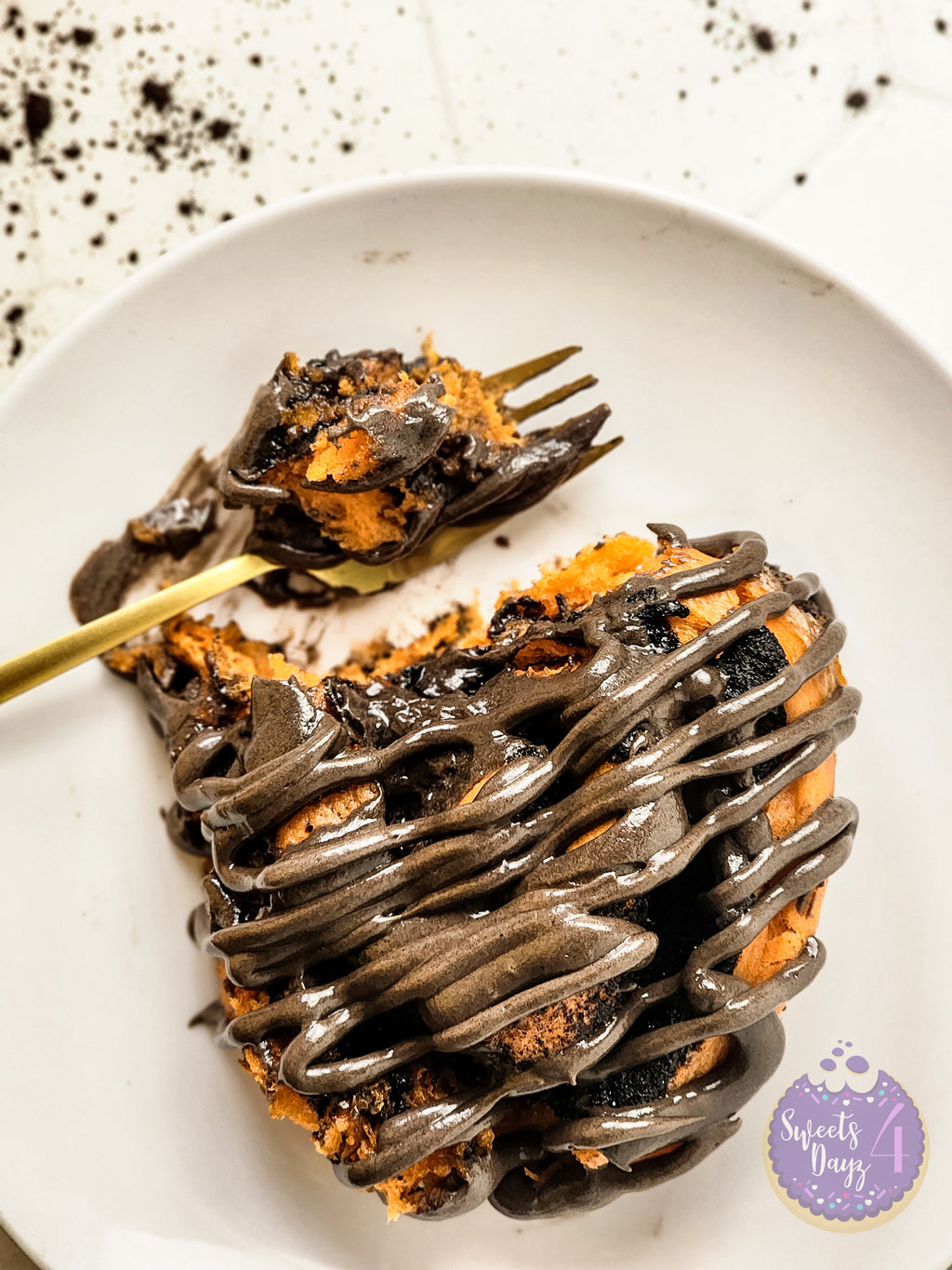 Halloween Cinnamon Rolls on Rhombus