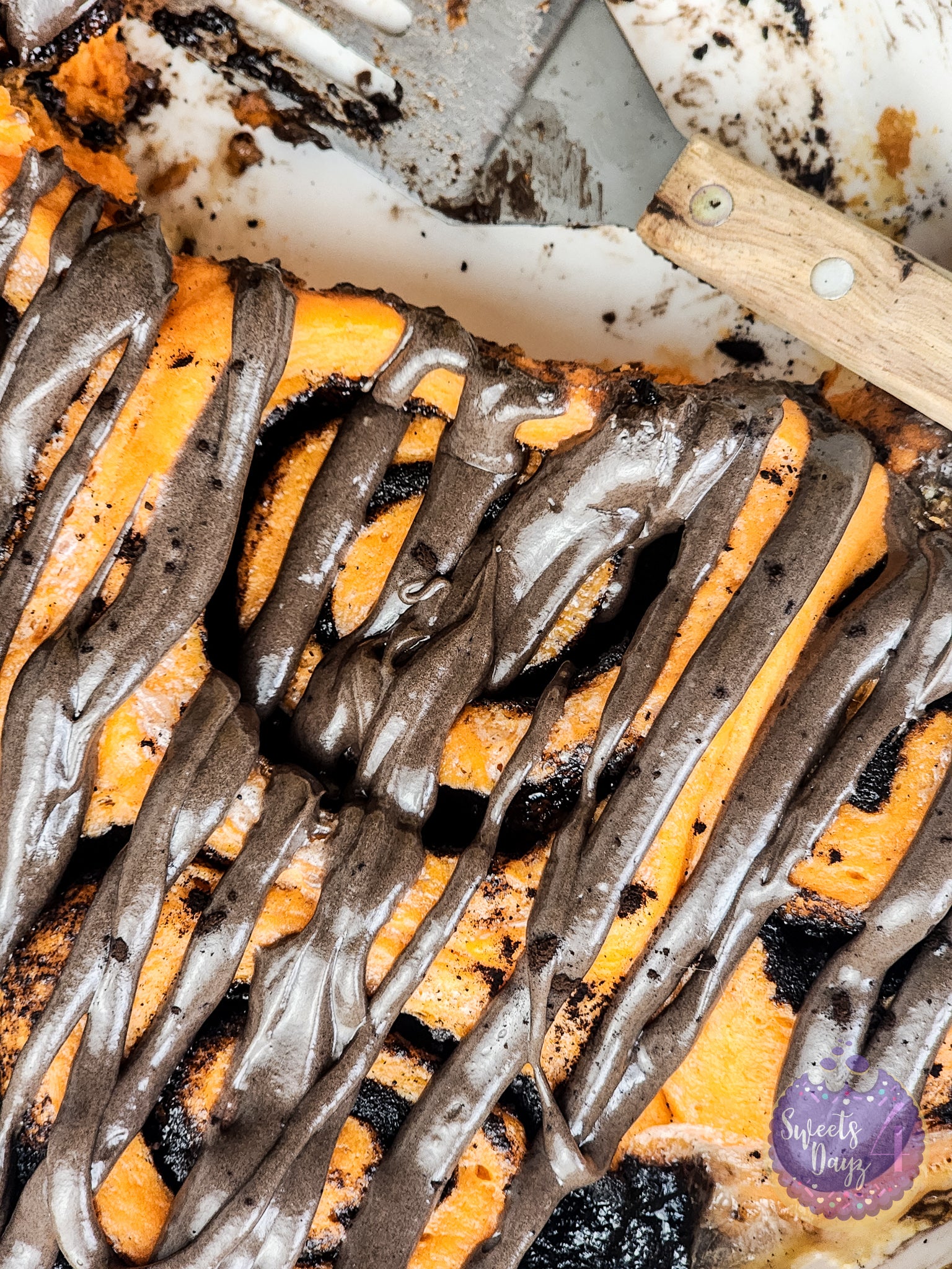 Halloween Cinnamon Rolls on Rhombus