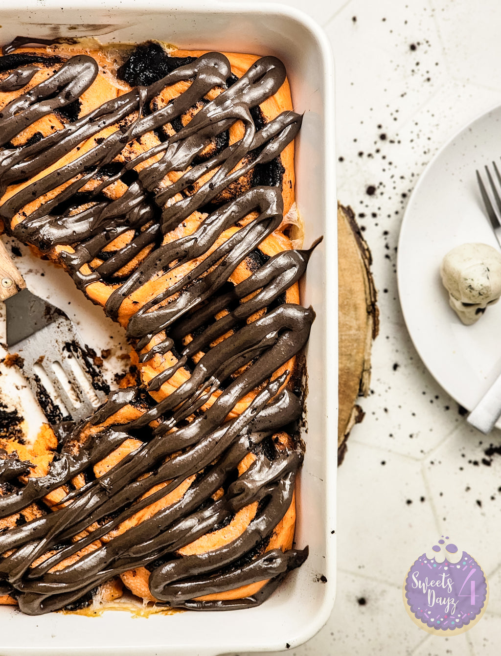 Halloween Cinnamon Rolls on Rhombus