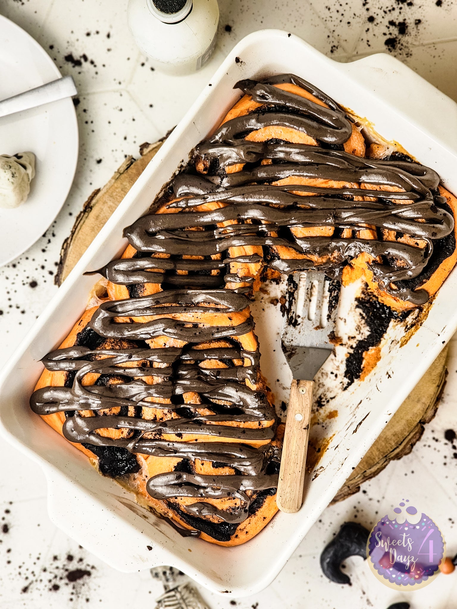 Halloween Cinnamon Rolls on Rhombus