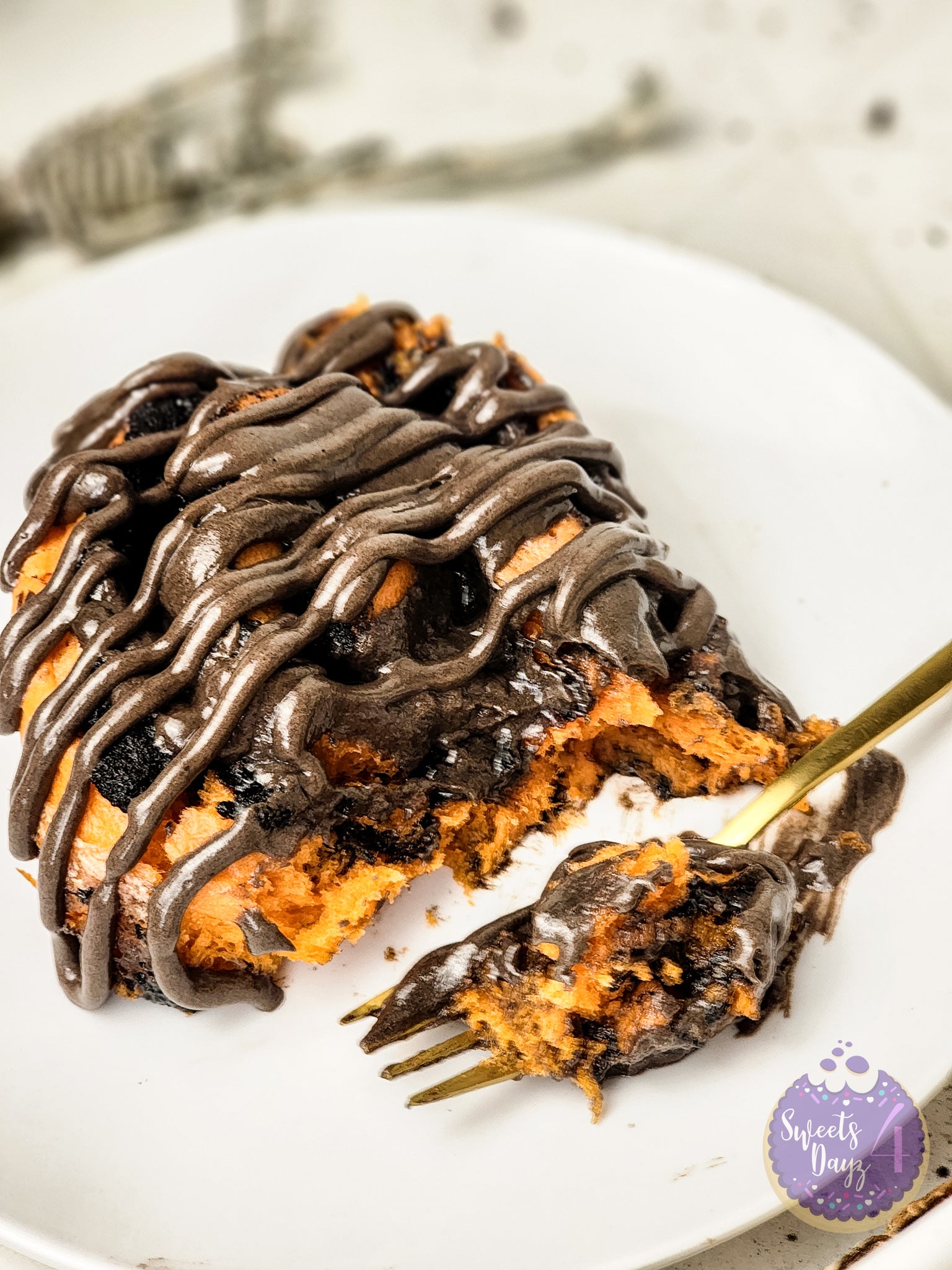 Halloween Cinnamon Rolls on Rhombus