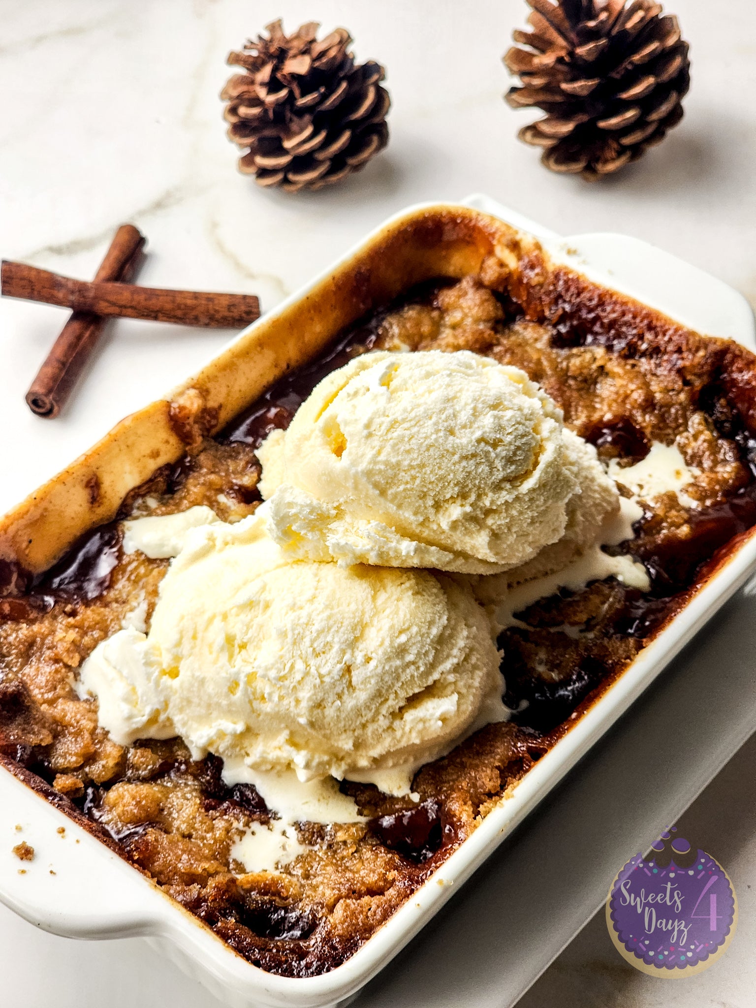 Peach Cobbler For One on Gold Marble