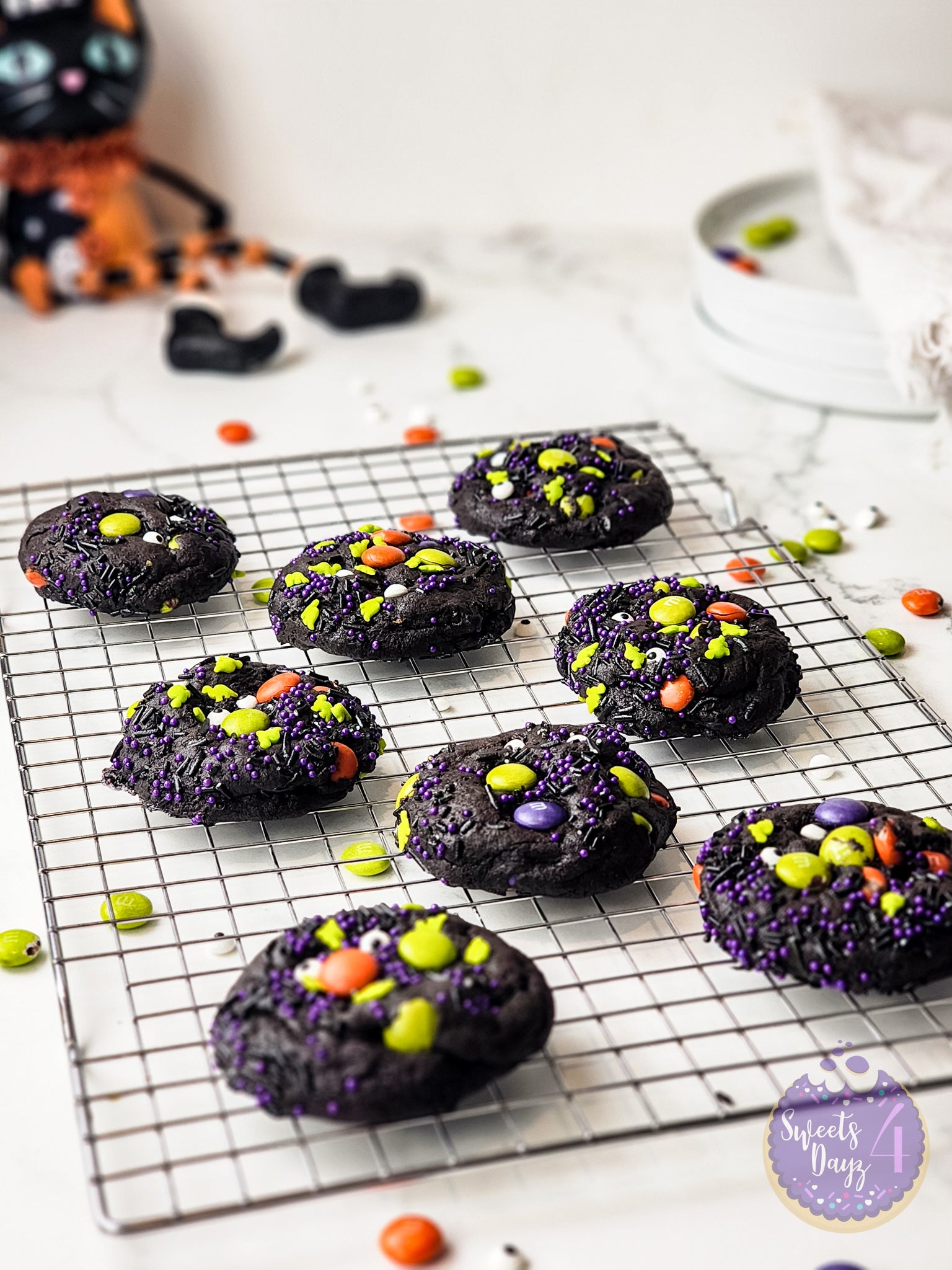 Halloween M&M Cookies on Rhombus