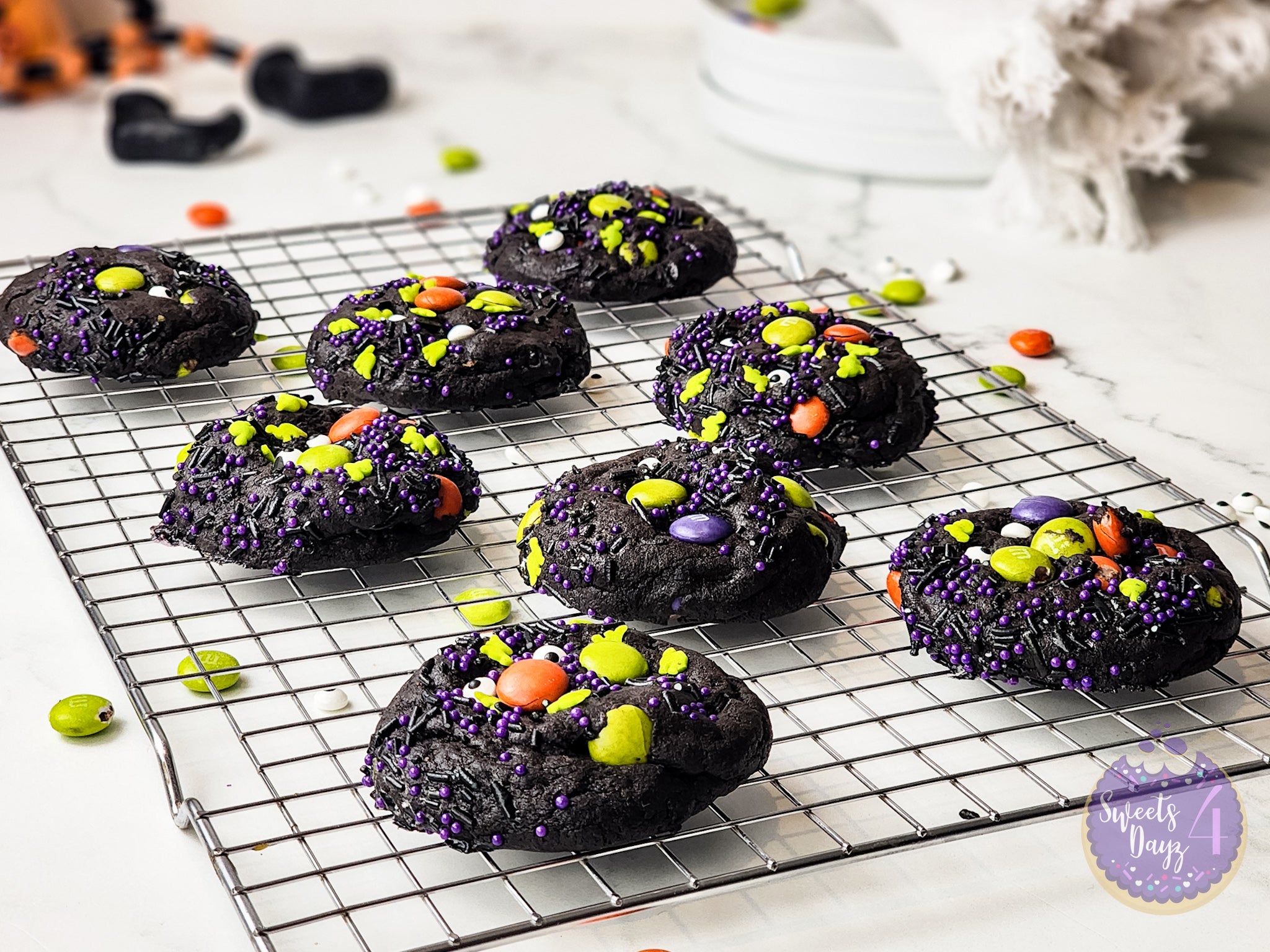 Halloween M&M Cookies on Rhombus