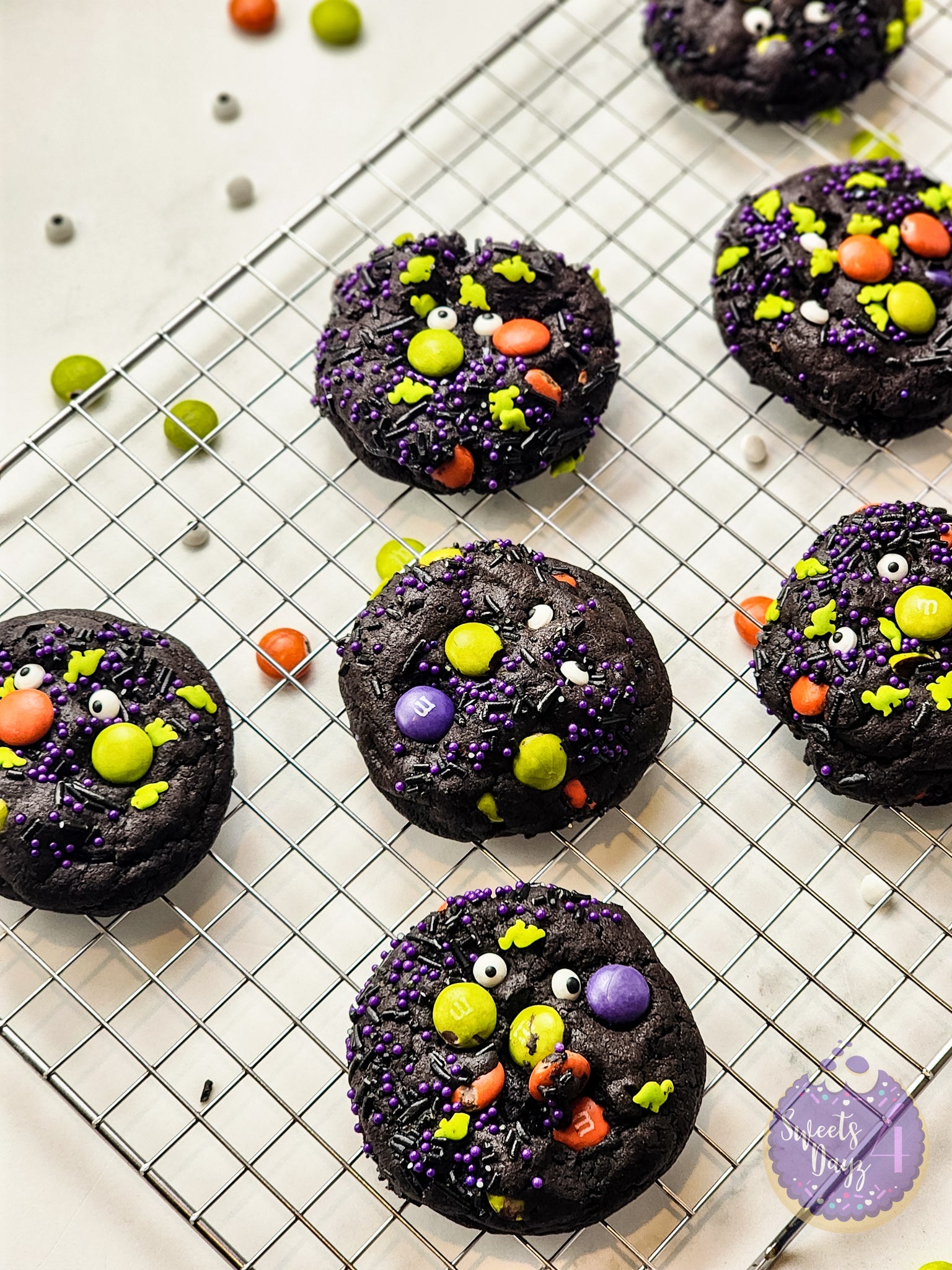 Halloween M&M Cookies on Rhombus