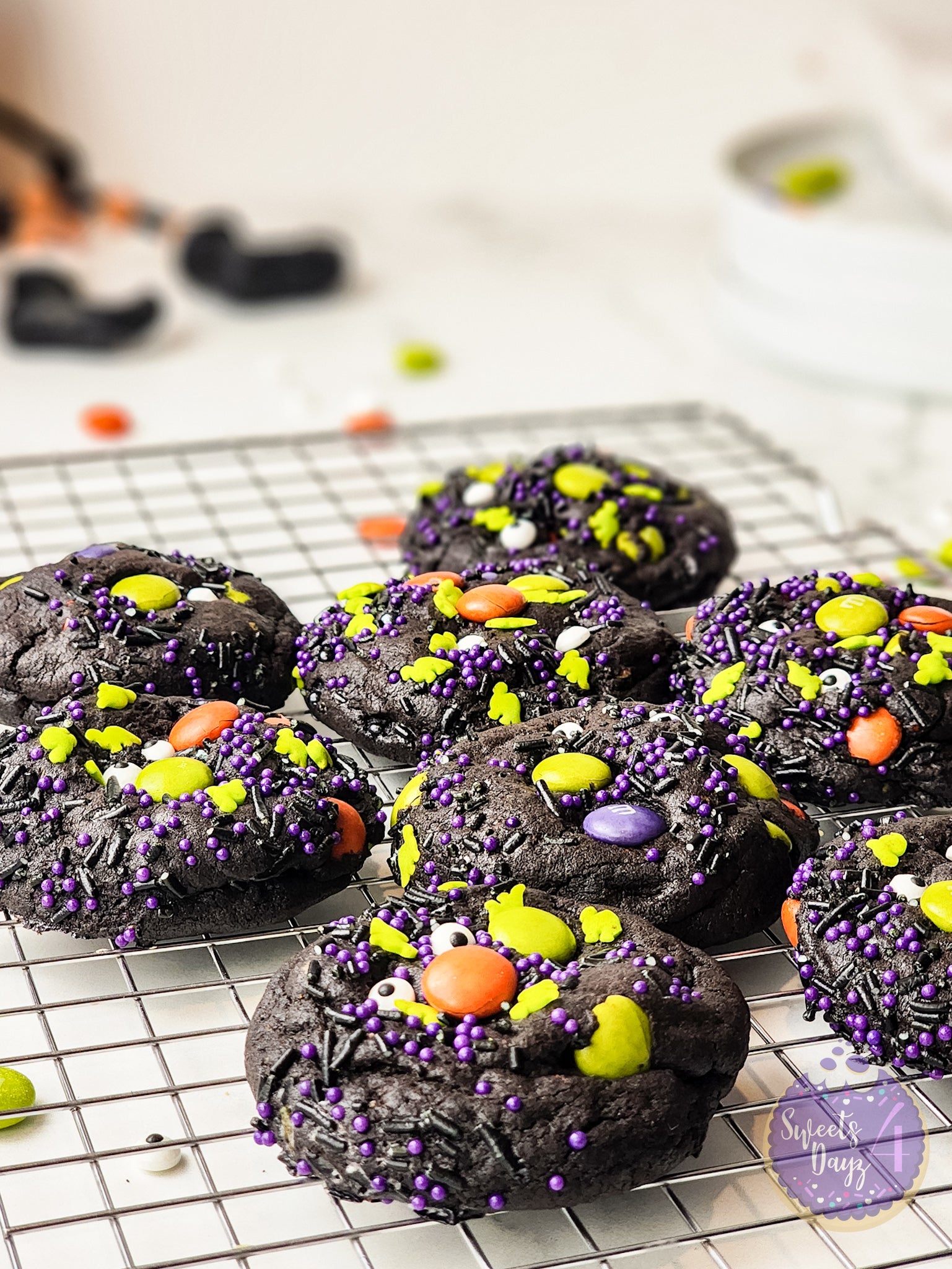 Halloween M&M Cookies on Rhombus