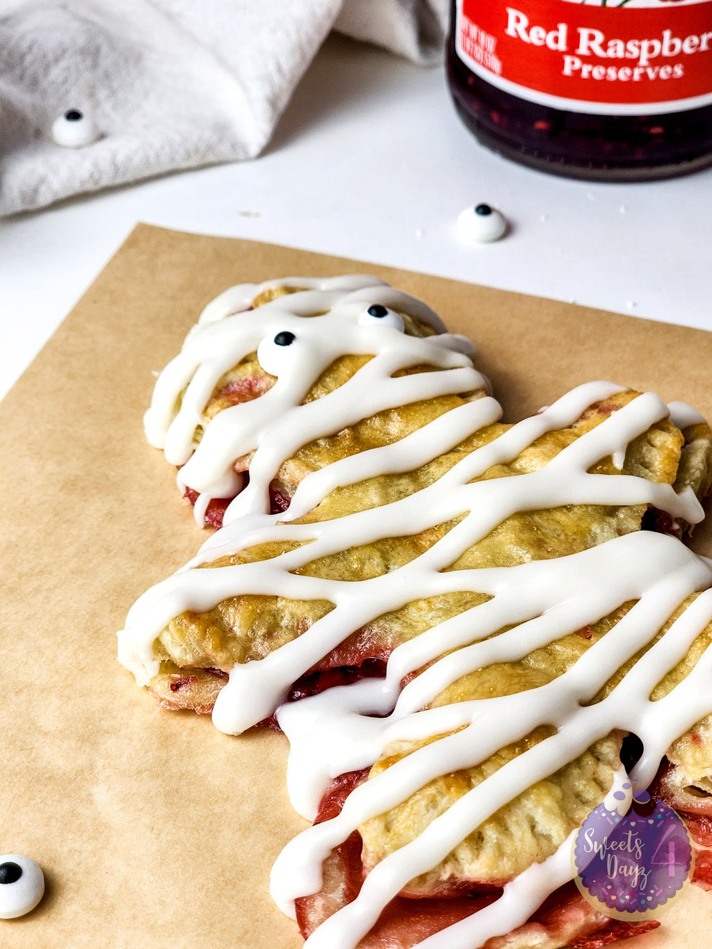 Mummy Halloween Poptarts on White