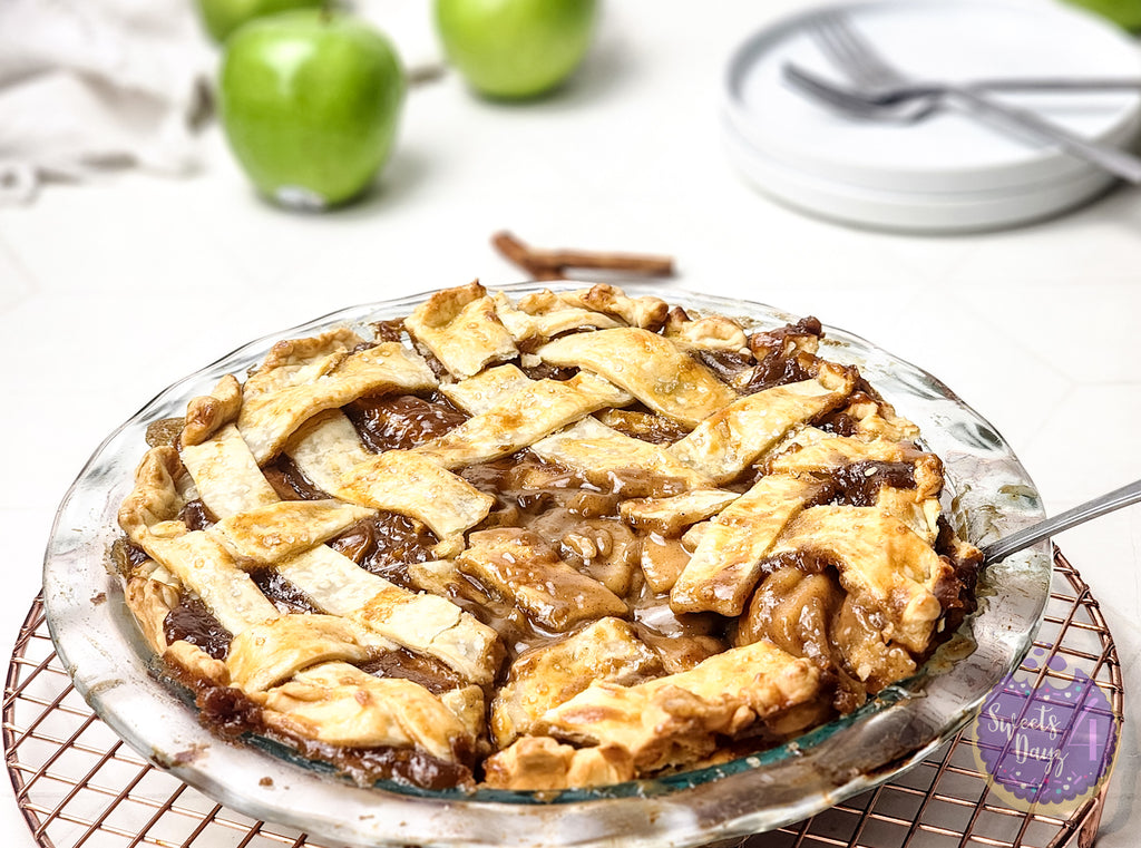 Salted Caramel Apple Pie on Rhombus