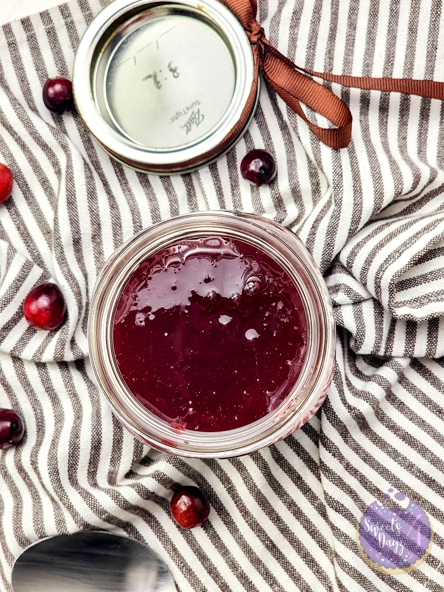 Homemade Cranberry Sauce on Rhombus