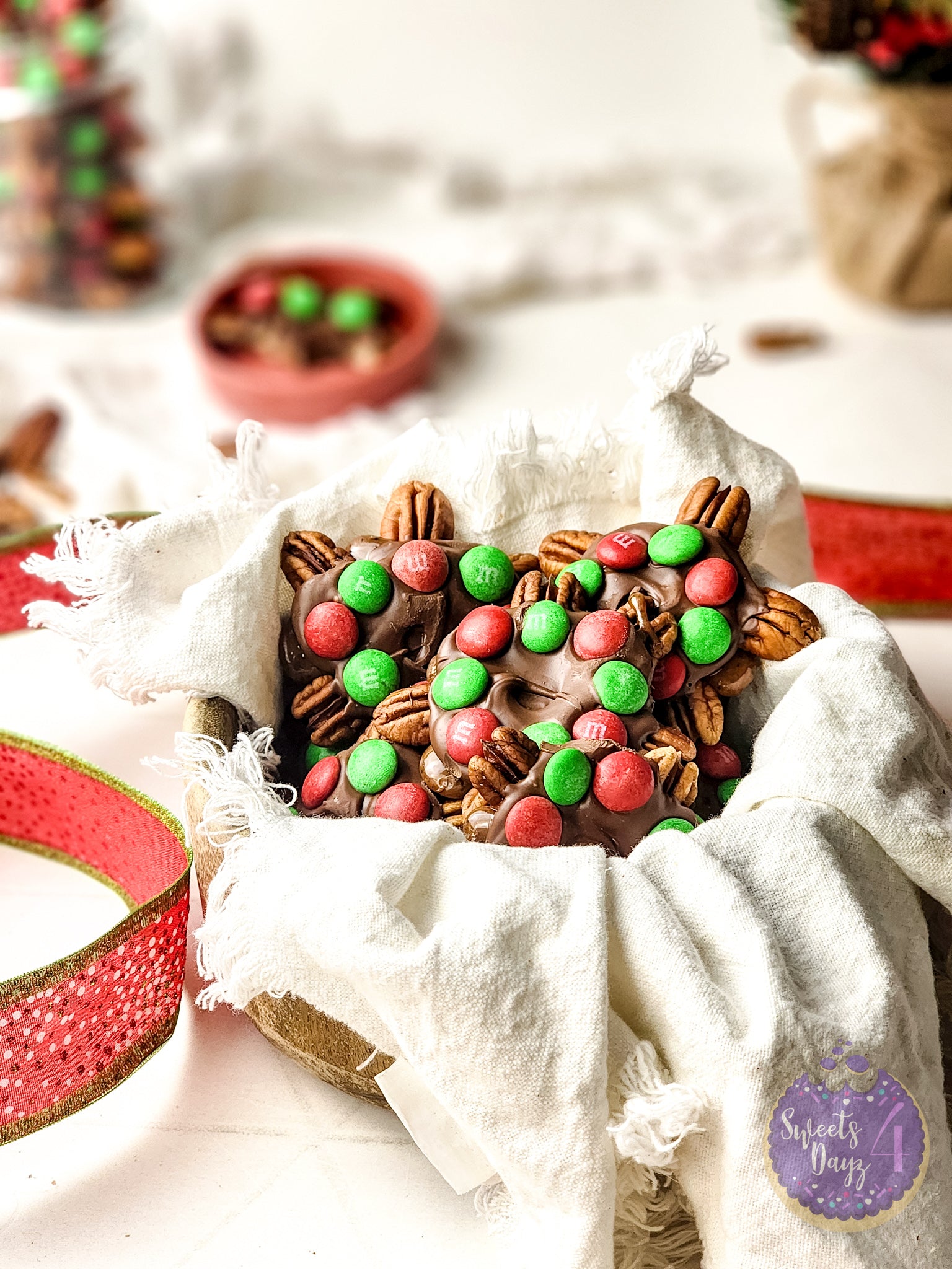 Holiday Turtles on Rhombus