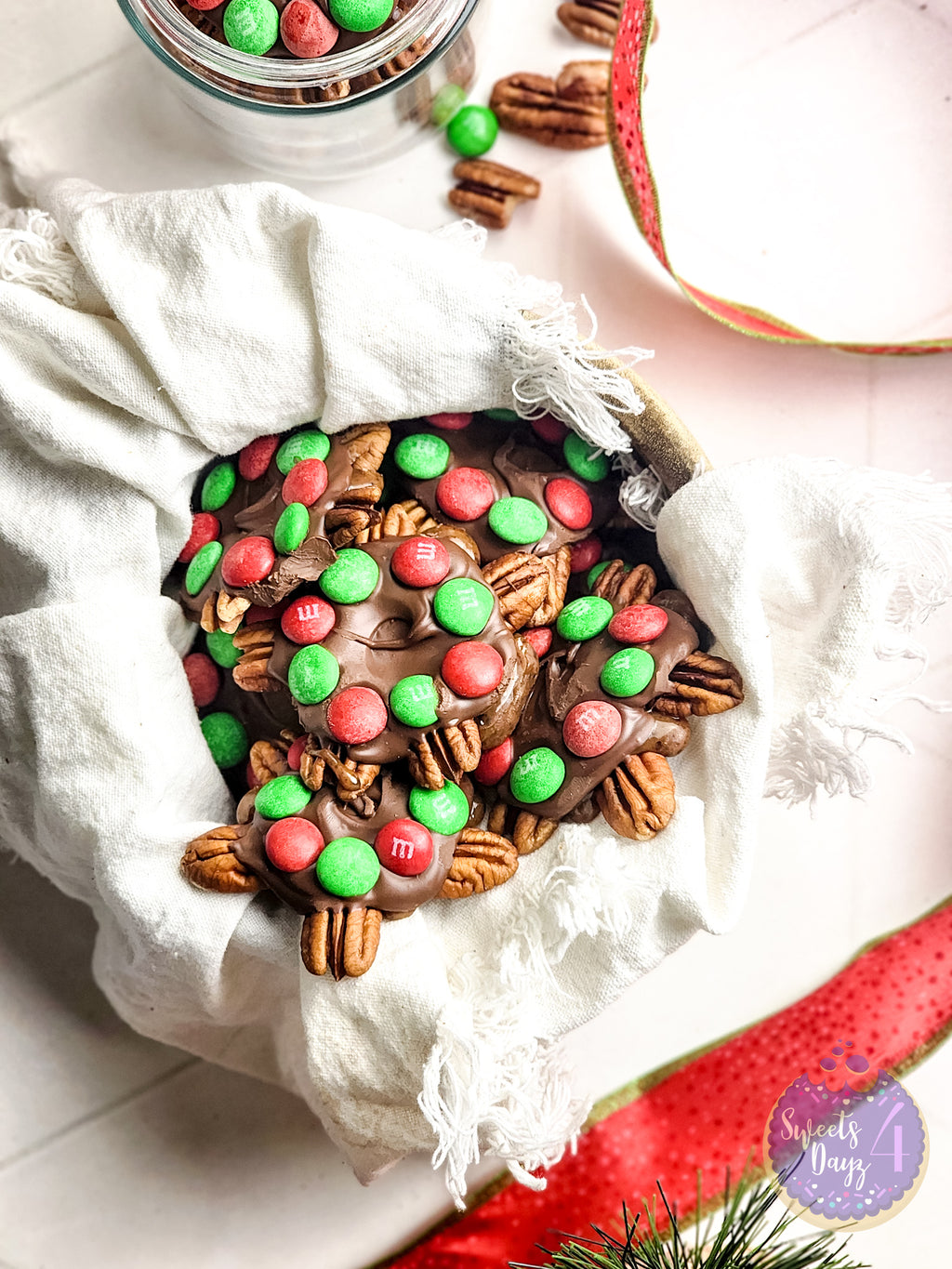 Holiday Turtles on Rhombus