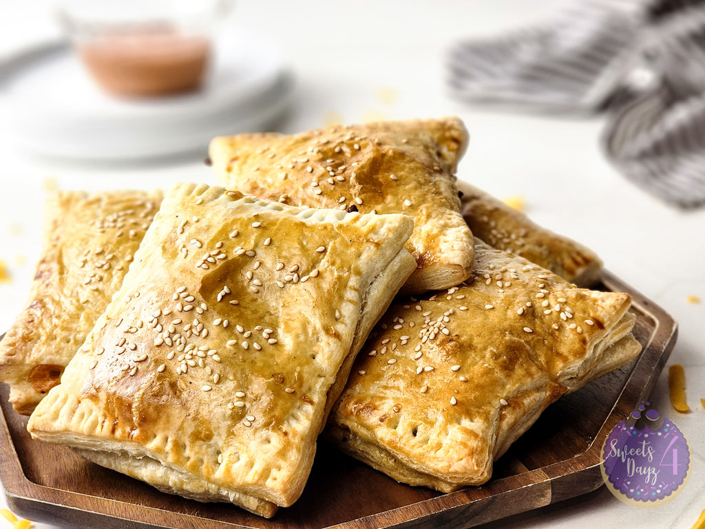 Cheeseburger Hand Pies on Rhombus