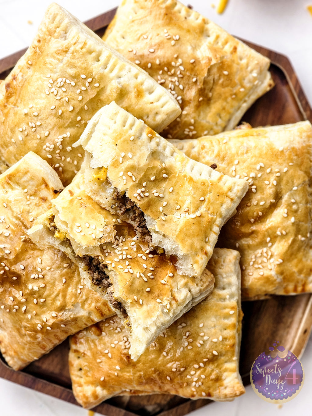 Cheeseburger Hand Pies on Rhombus