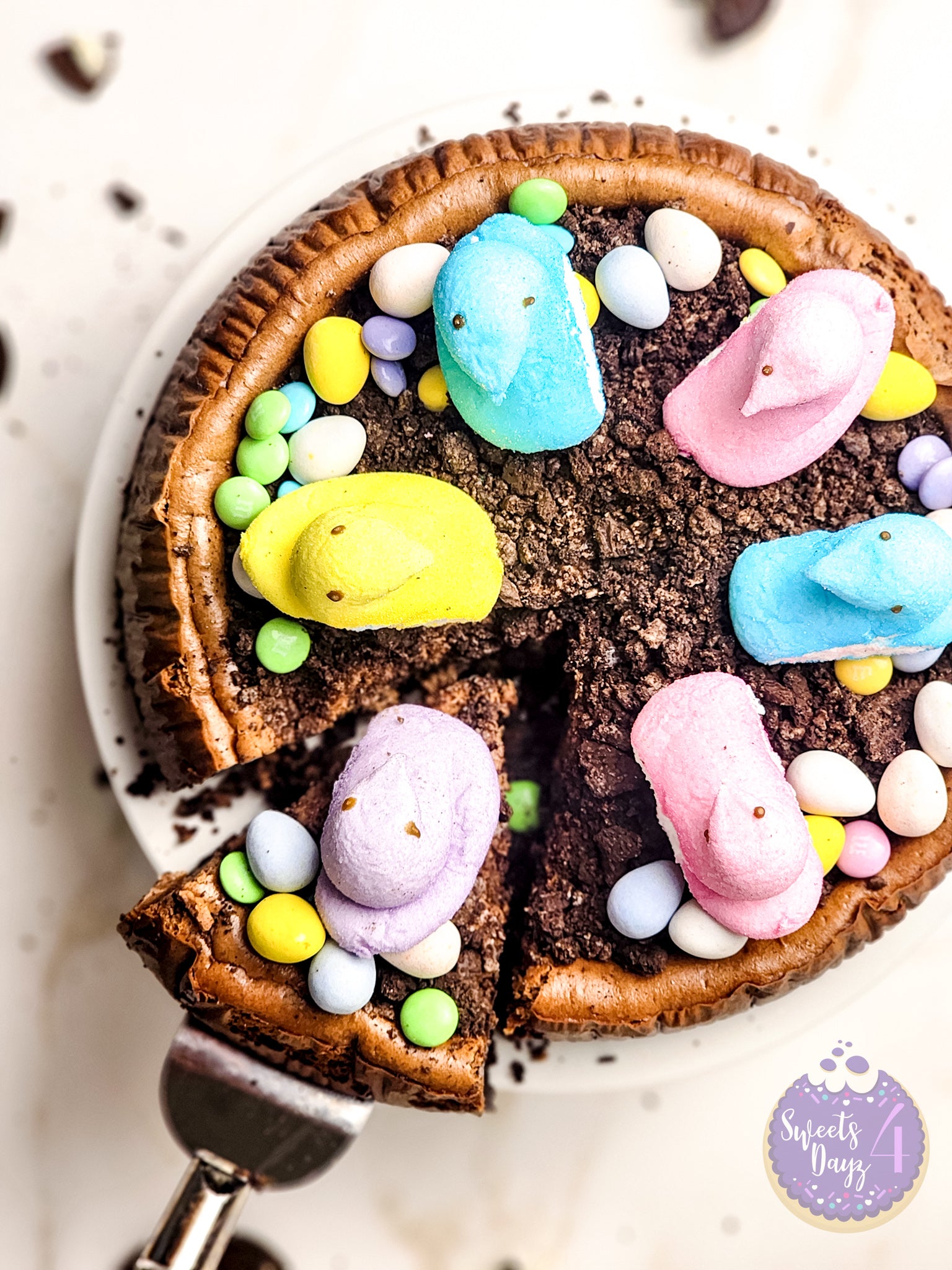 Oreo Dirt Chocolate Cheesecake on Gold Marble