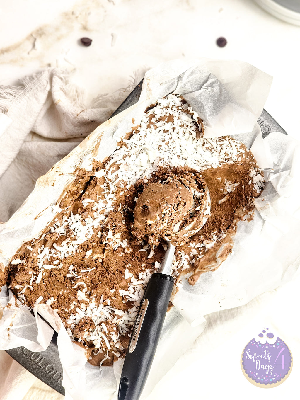 Chocolate Coconut Ice Cream on Gold Marble